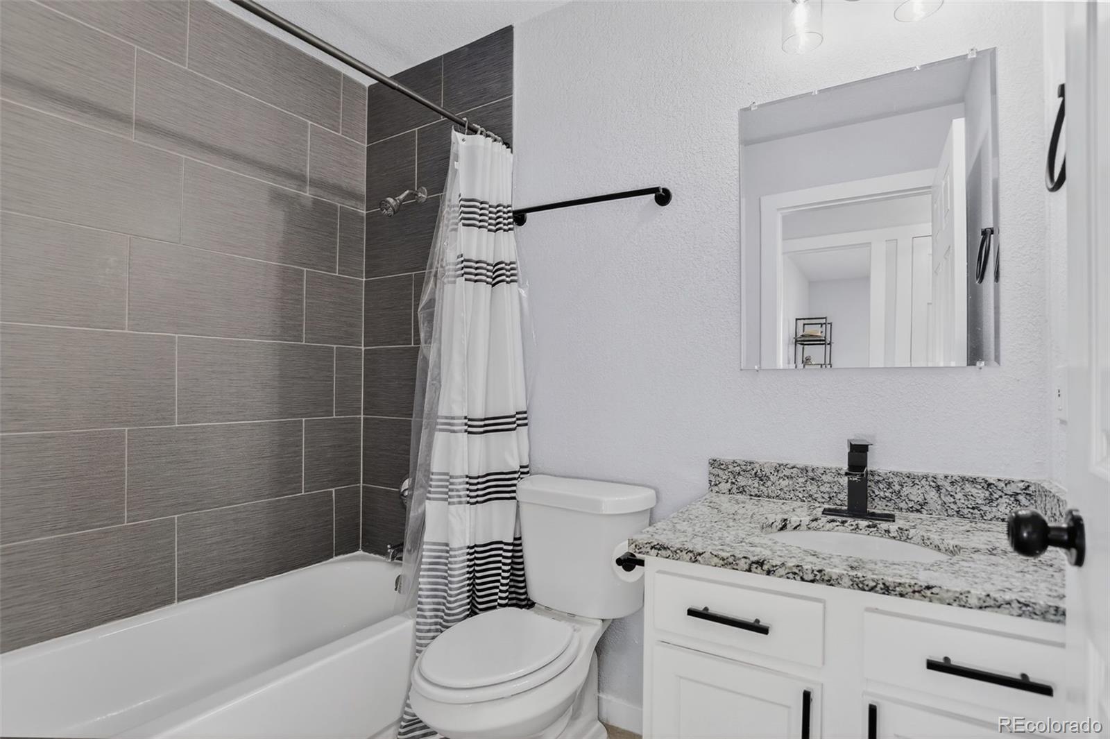 MLS Image #7 for 17908 e oxford drive,aurora, Colorado