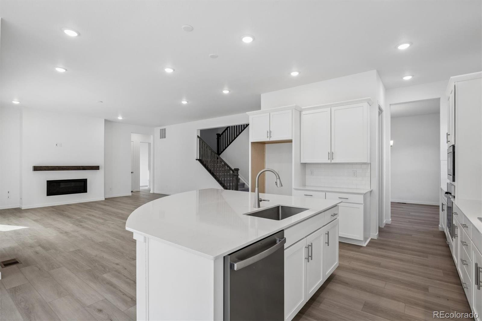 MLS Image #10 for 9210  gold lace place,highlands ranch, Colorado