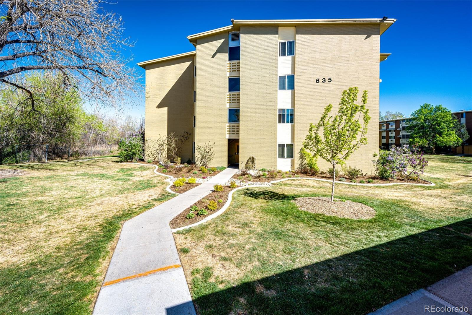 MLS Image #21 for 635 s alton way,denver, Colorado