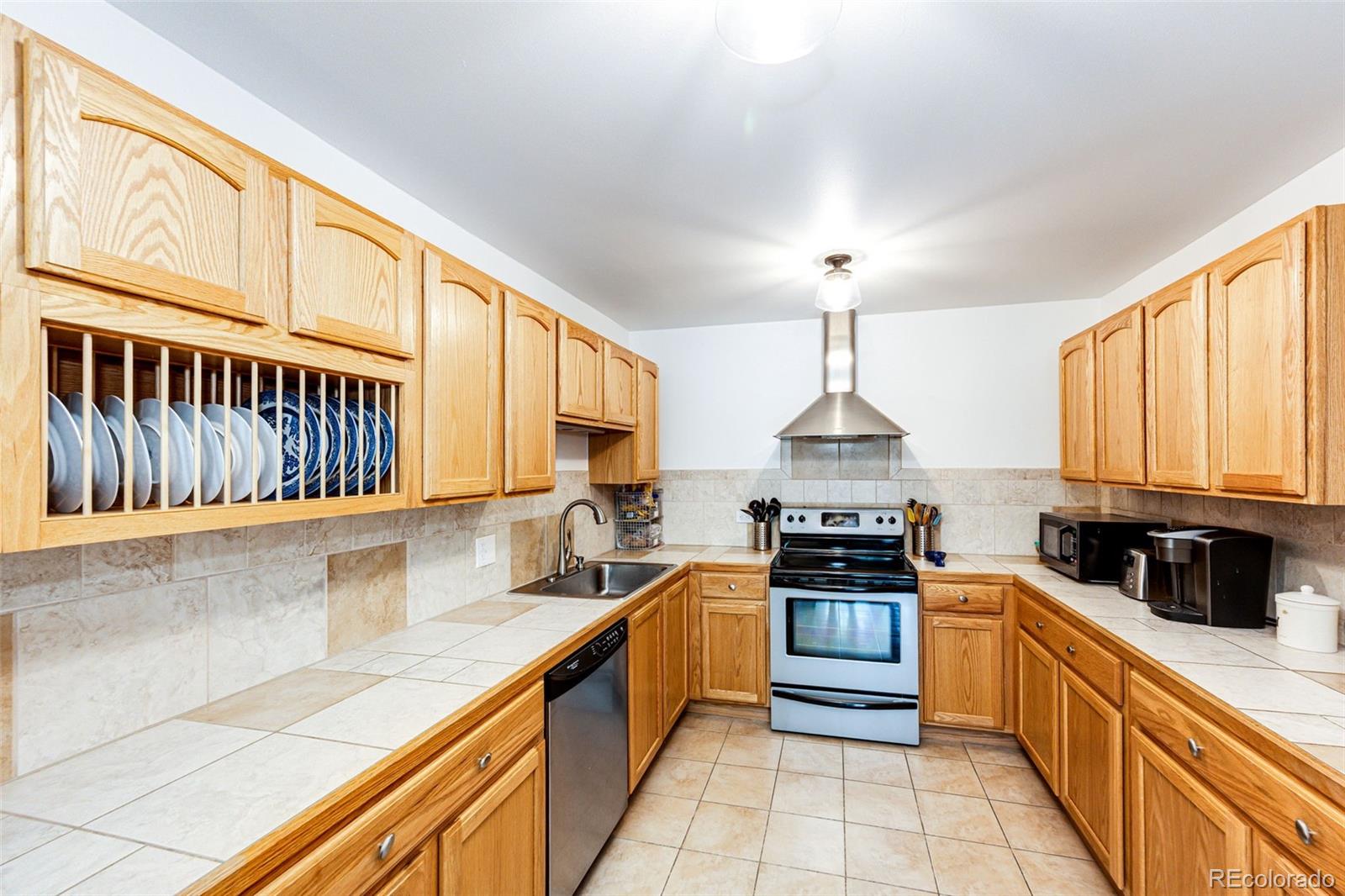 MLS Image #8 for 635 s alton way,denver, Colorado