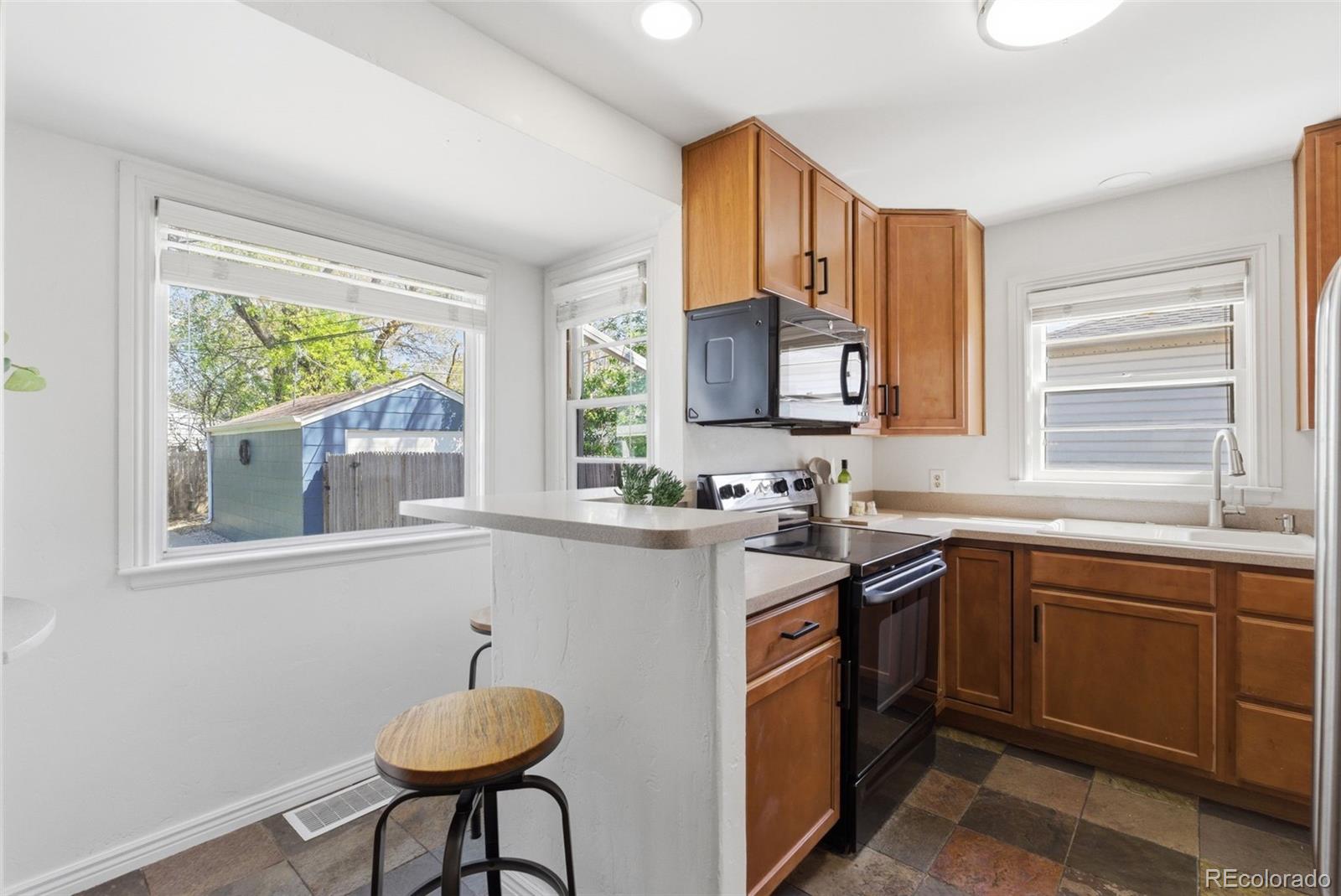 MLS Image #11 for 2740 s franklin street,denver, Colorado