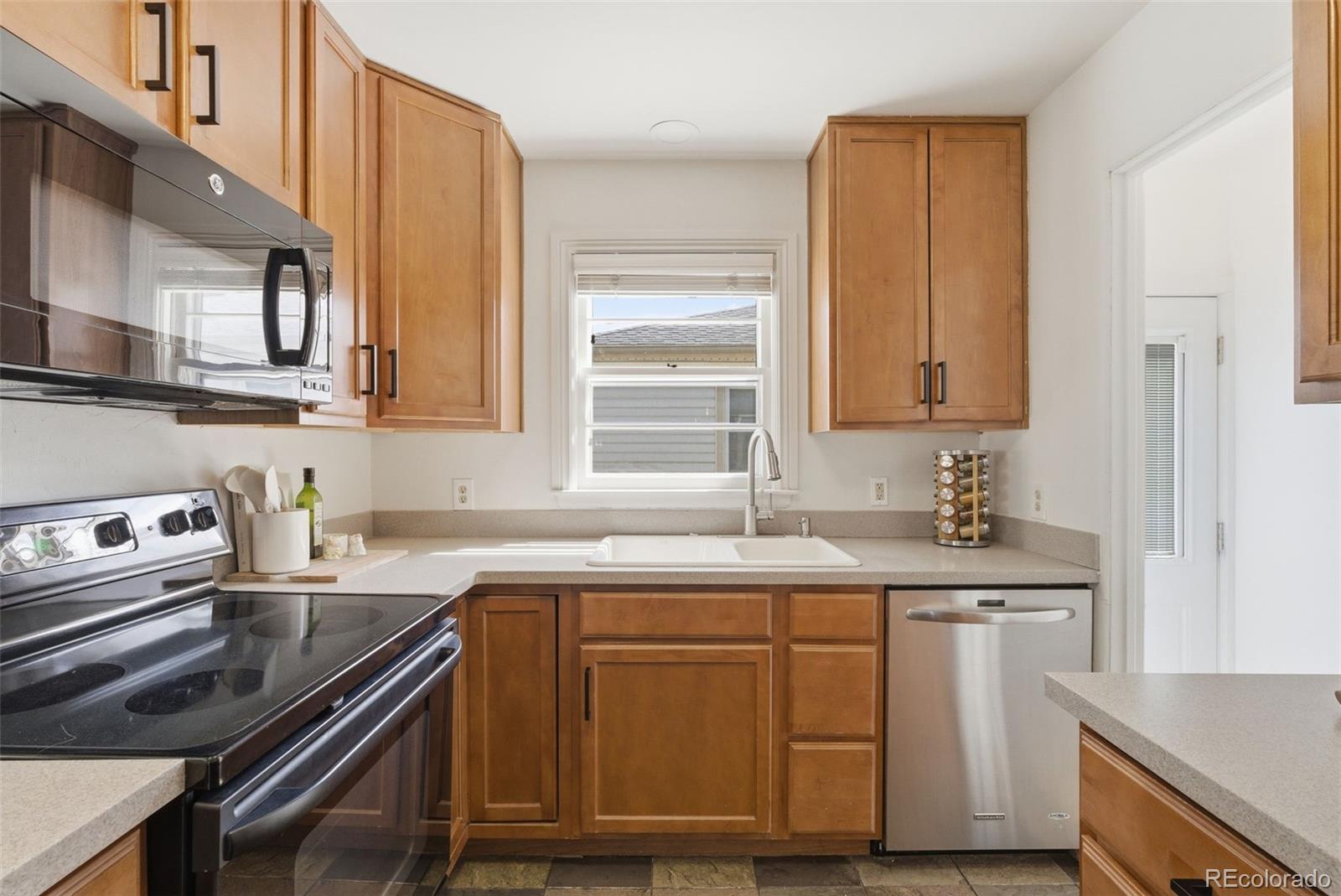 MLS Image #14 for 2740 s franklin street,denver, Colorado