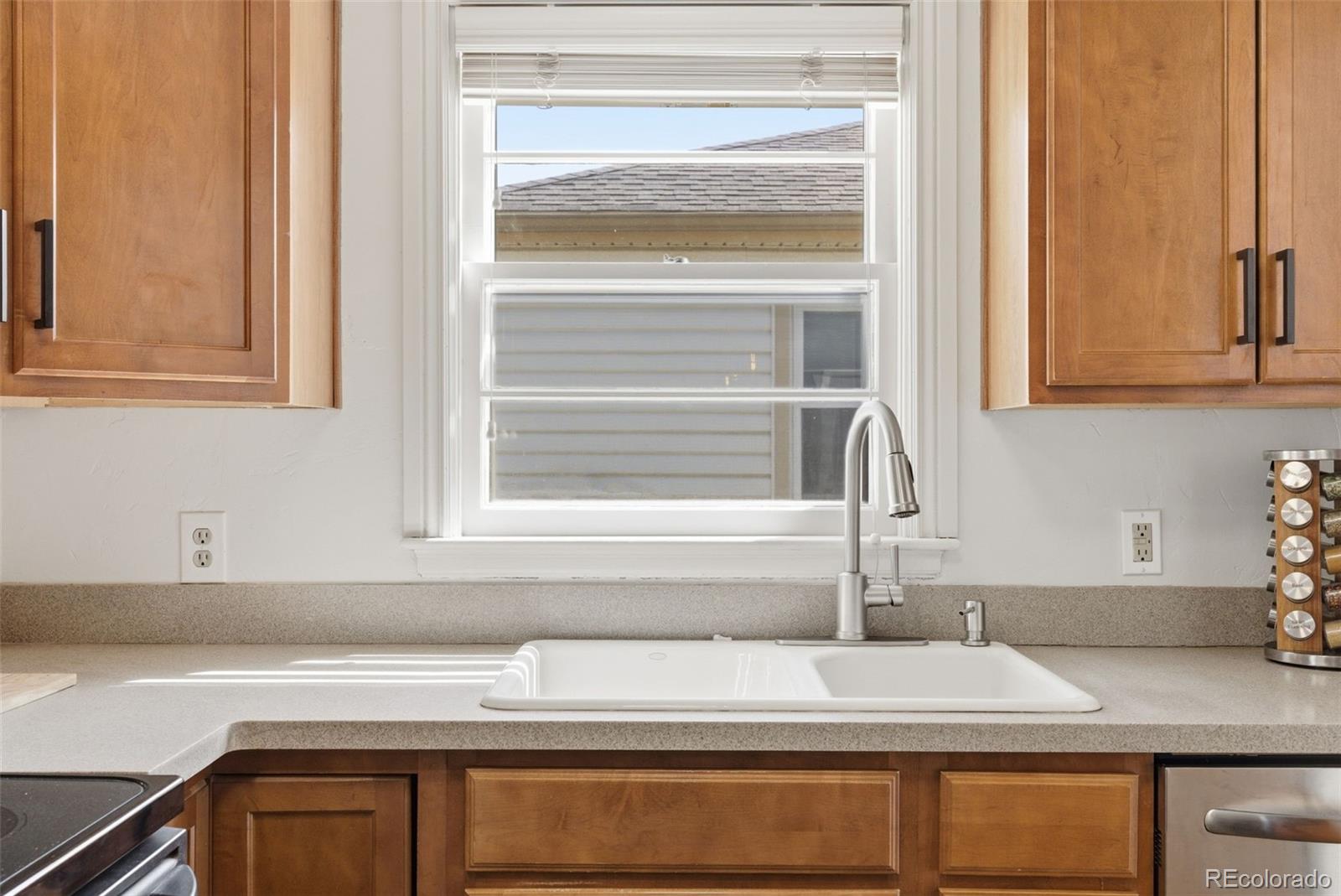 MLS Image #15 for 2740 s franklin street,denver, Colorado