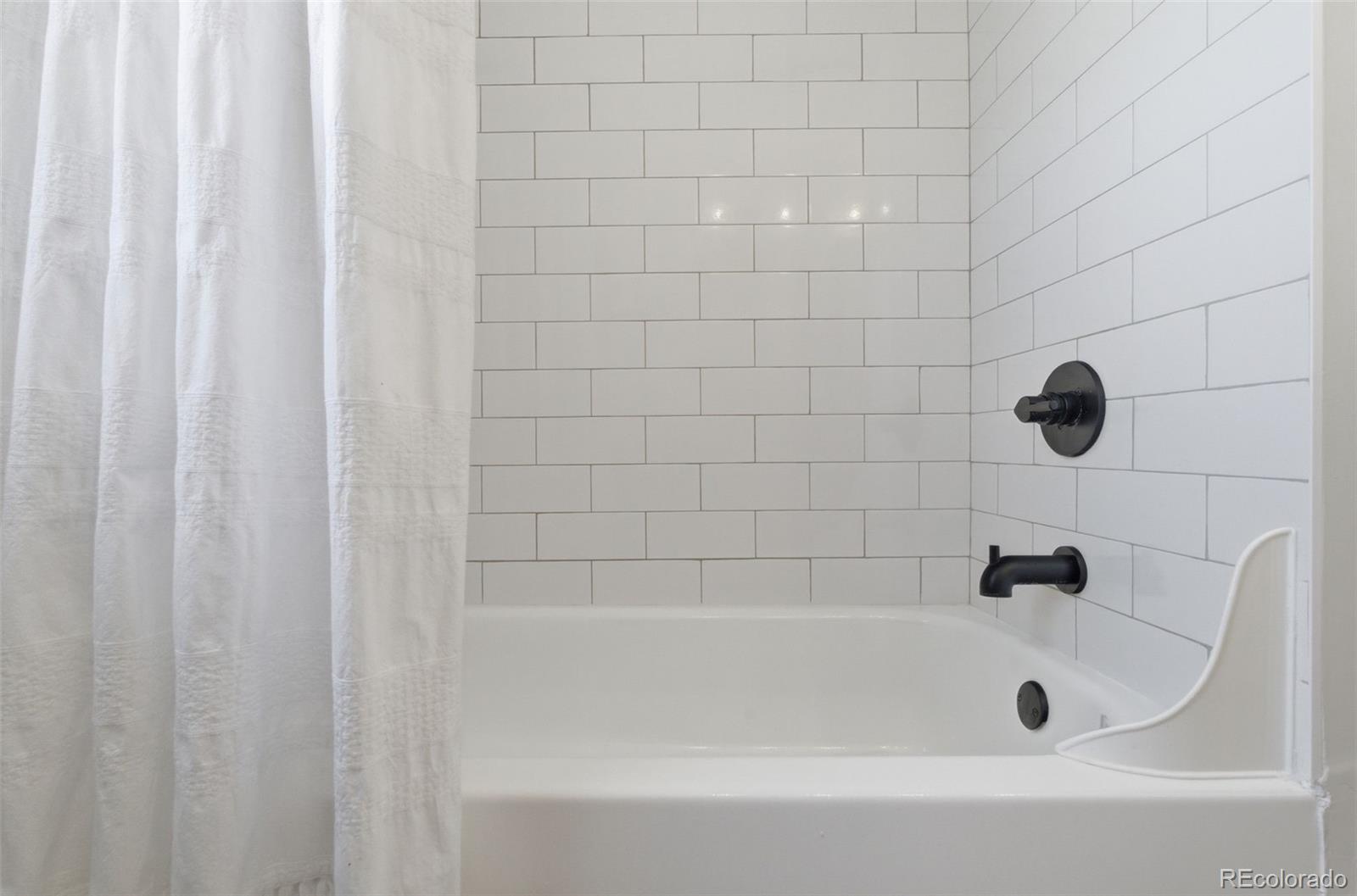 MLS Image #24 for 2740 s franklin street,denver, Colorado