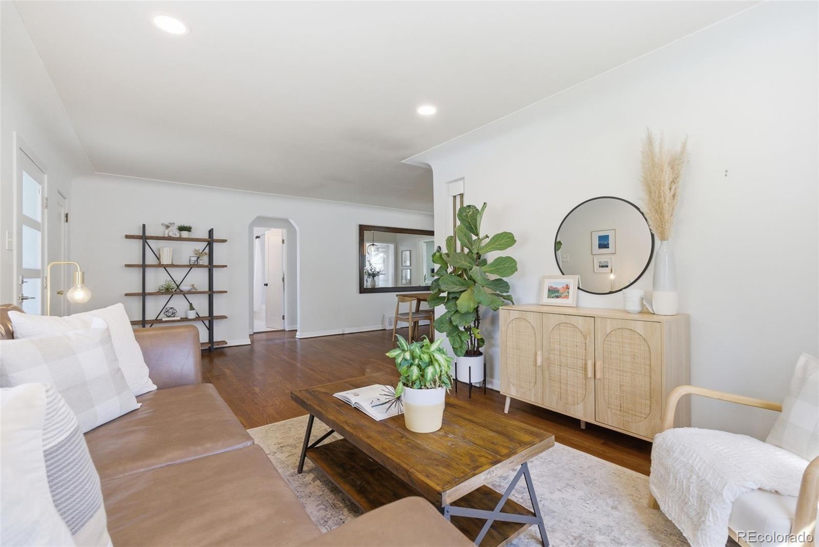 MLS Image #3 for 2740 s franklin street,denver, Colorado