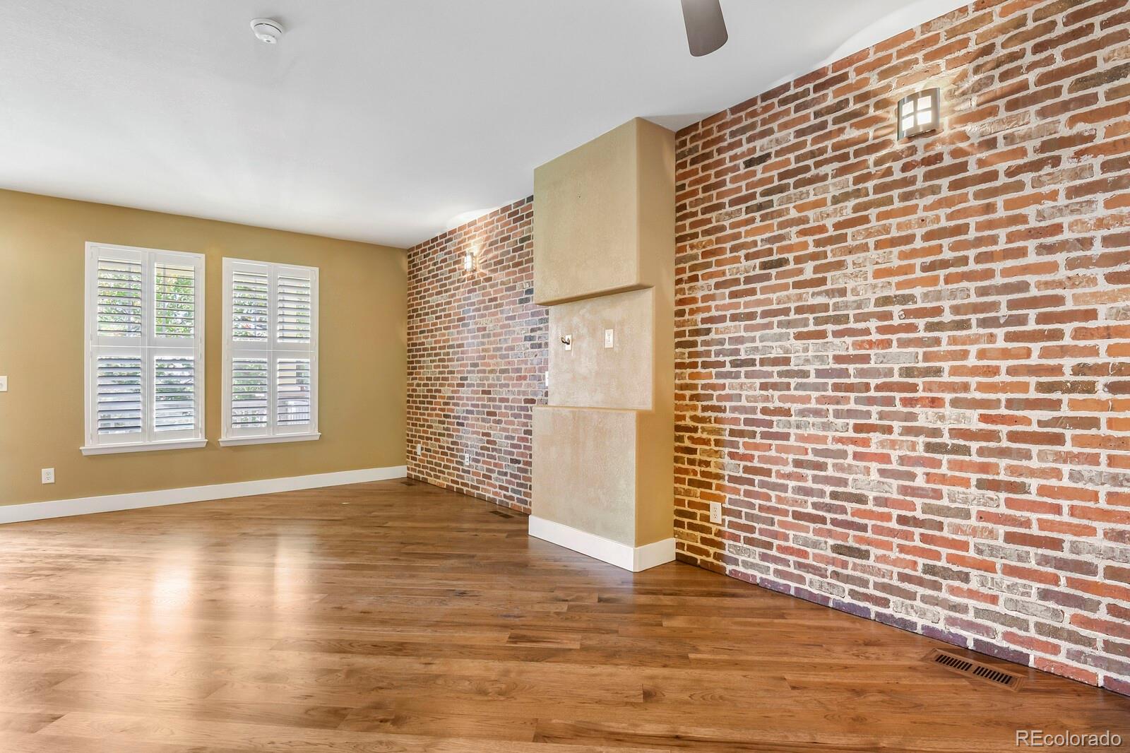 MLS Image #1 for 22716 e ottawa place,aurora, Colorado