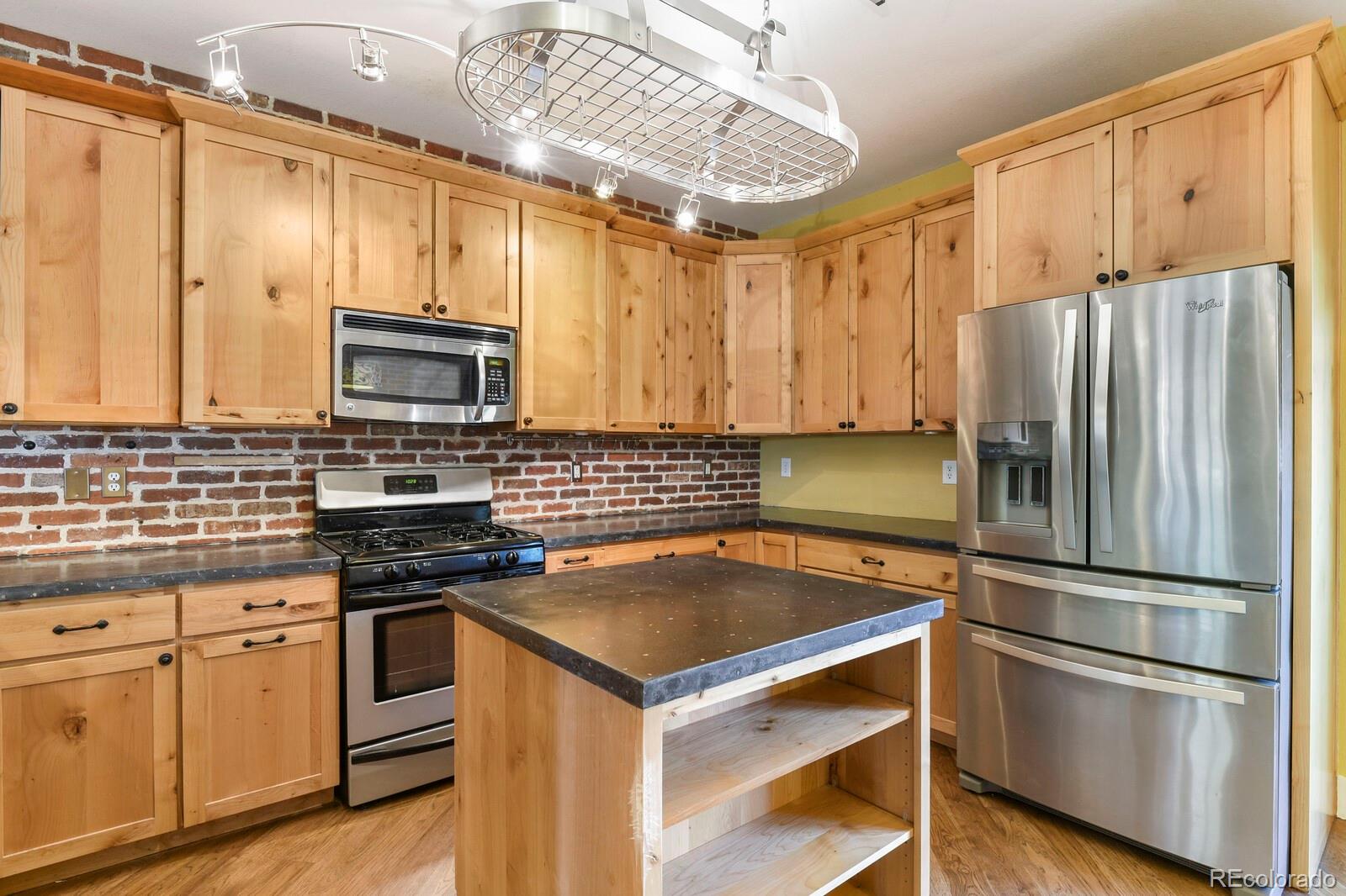 MLS Image #5 for 22716 e ottawa place,aurora, Colorado