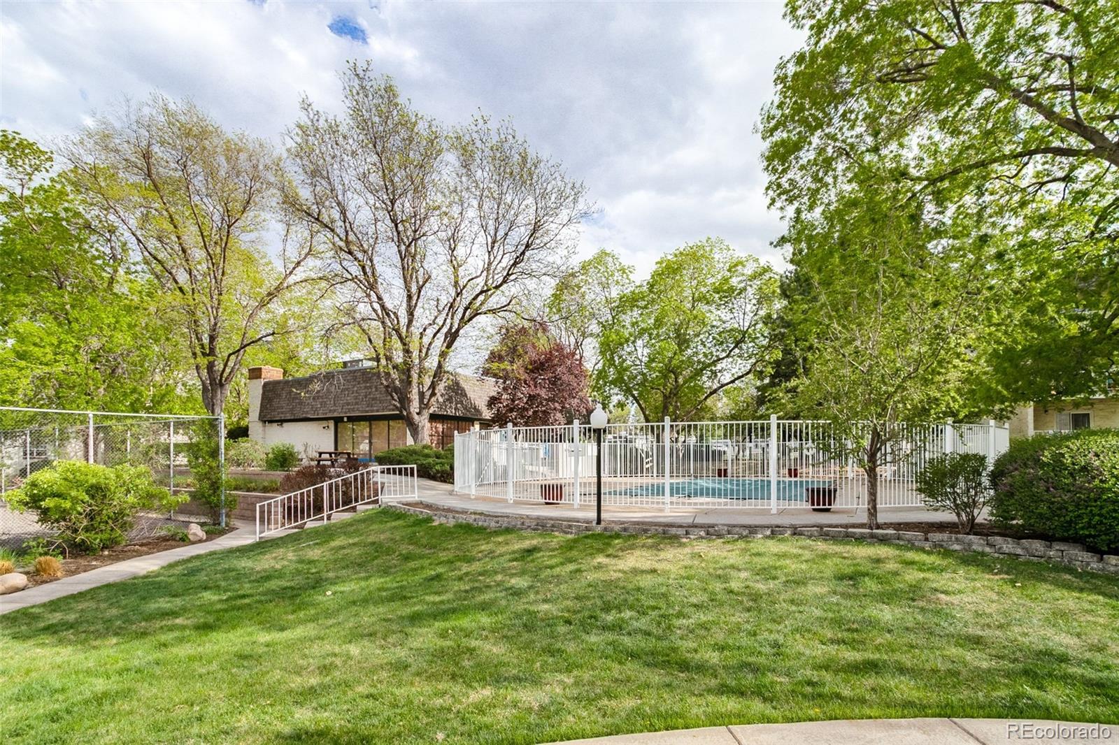 MLS Image #29 for 5770 e warren avenue 317,denver, Colorado