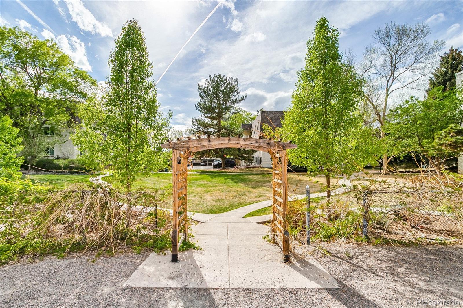 MLS Image #31 for 5770 e warren avenue 317,denver, Colorado