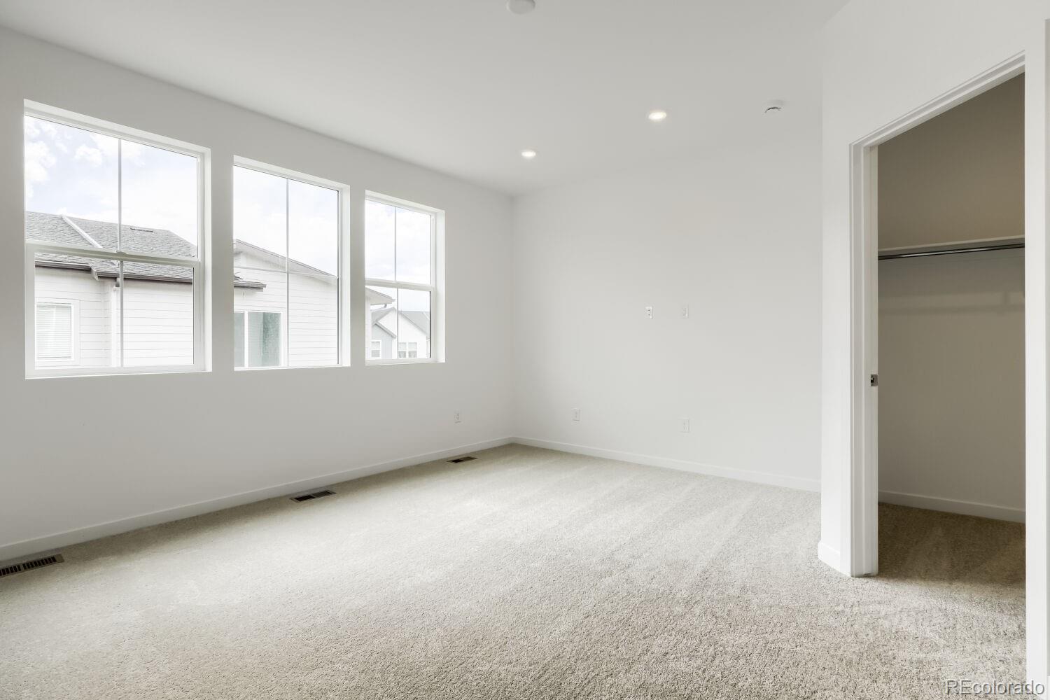 MLS Image #5 for 7651 s mobile way,centennial, Colorado