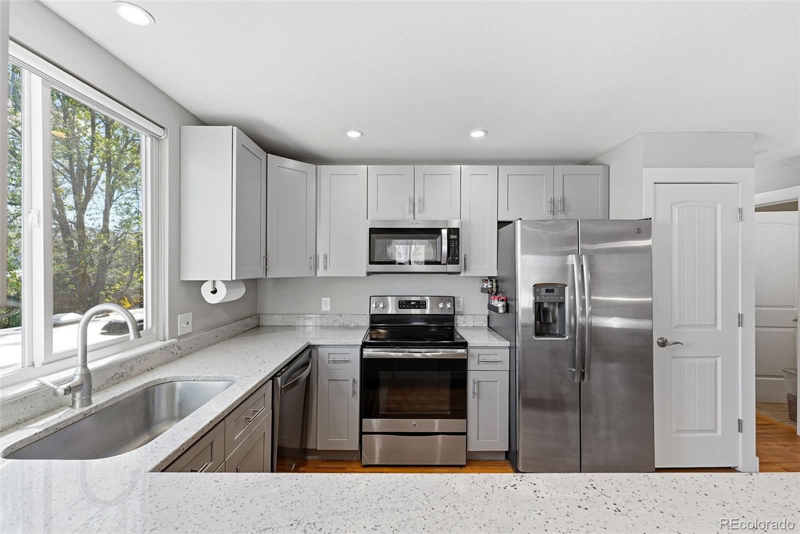 MLS Image #3 for 8661 w star circle,littleton, Colorado