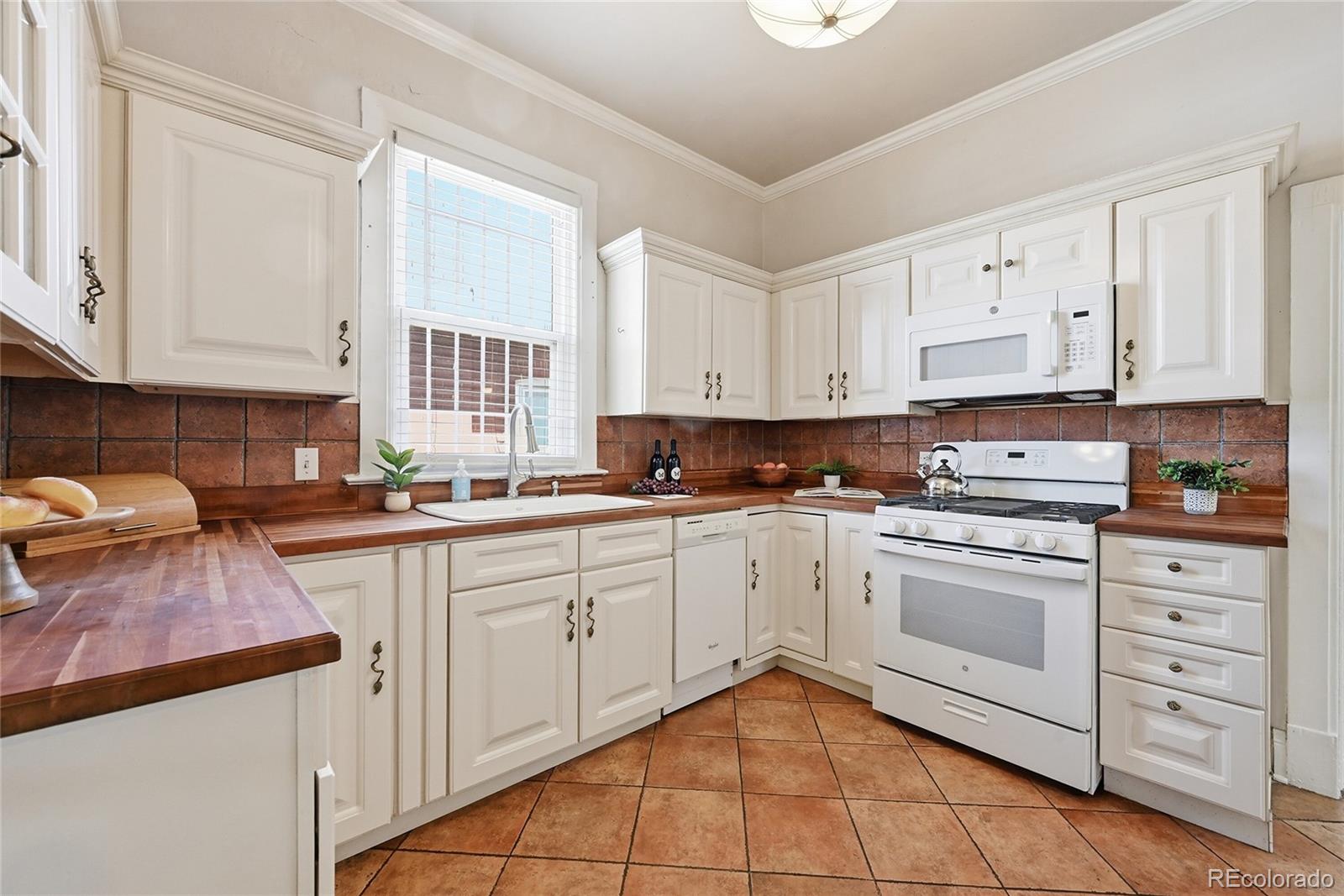 MLS Image #15 for 3429 n high street,denver, Colorado