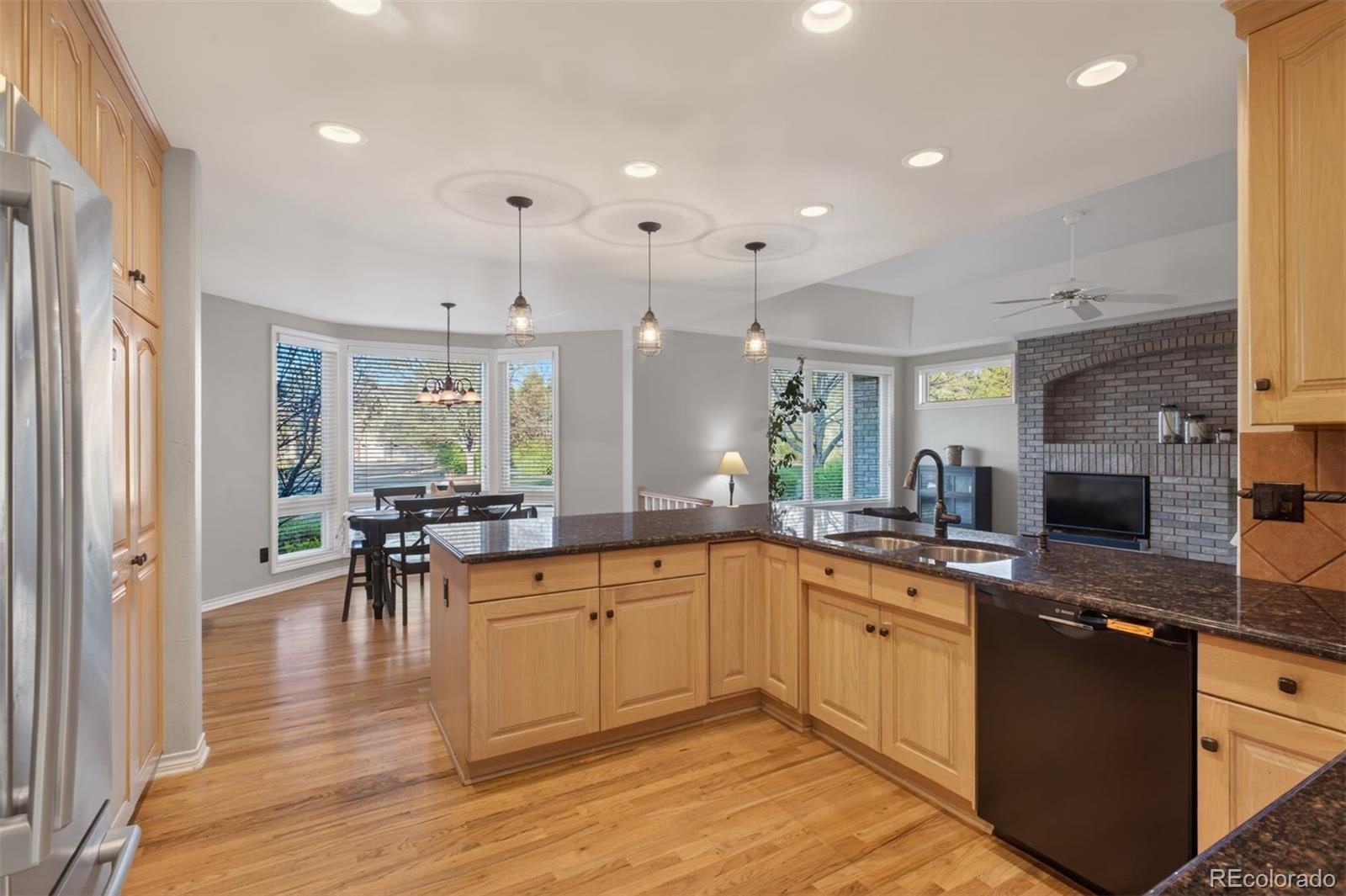 MLS Image #4 for 5440 e mineral circle,centennial, Colorado