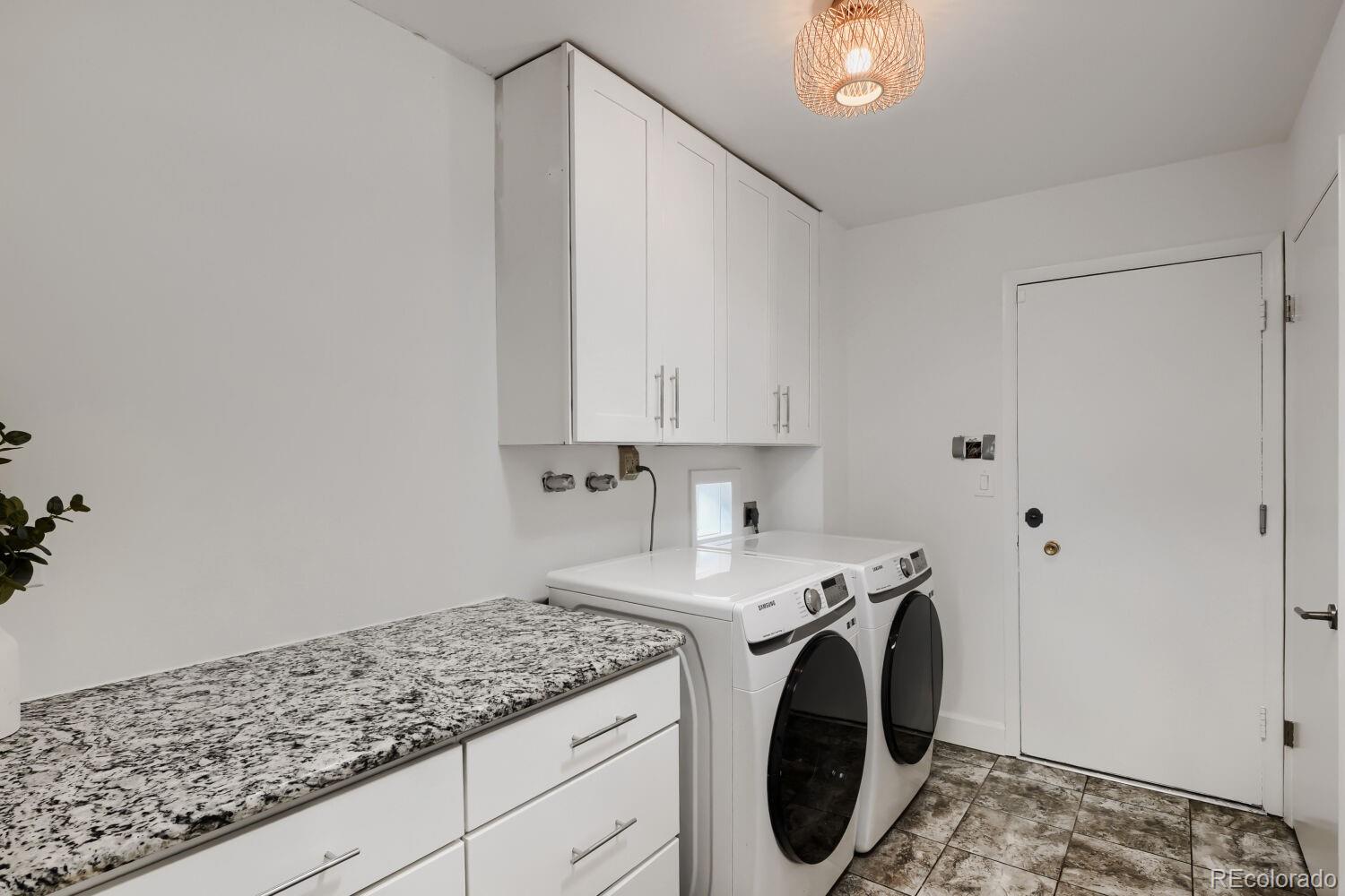 MLS Image #23 for 505 s magnolia lane,denver, Colorado