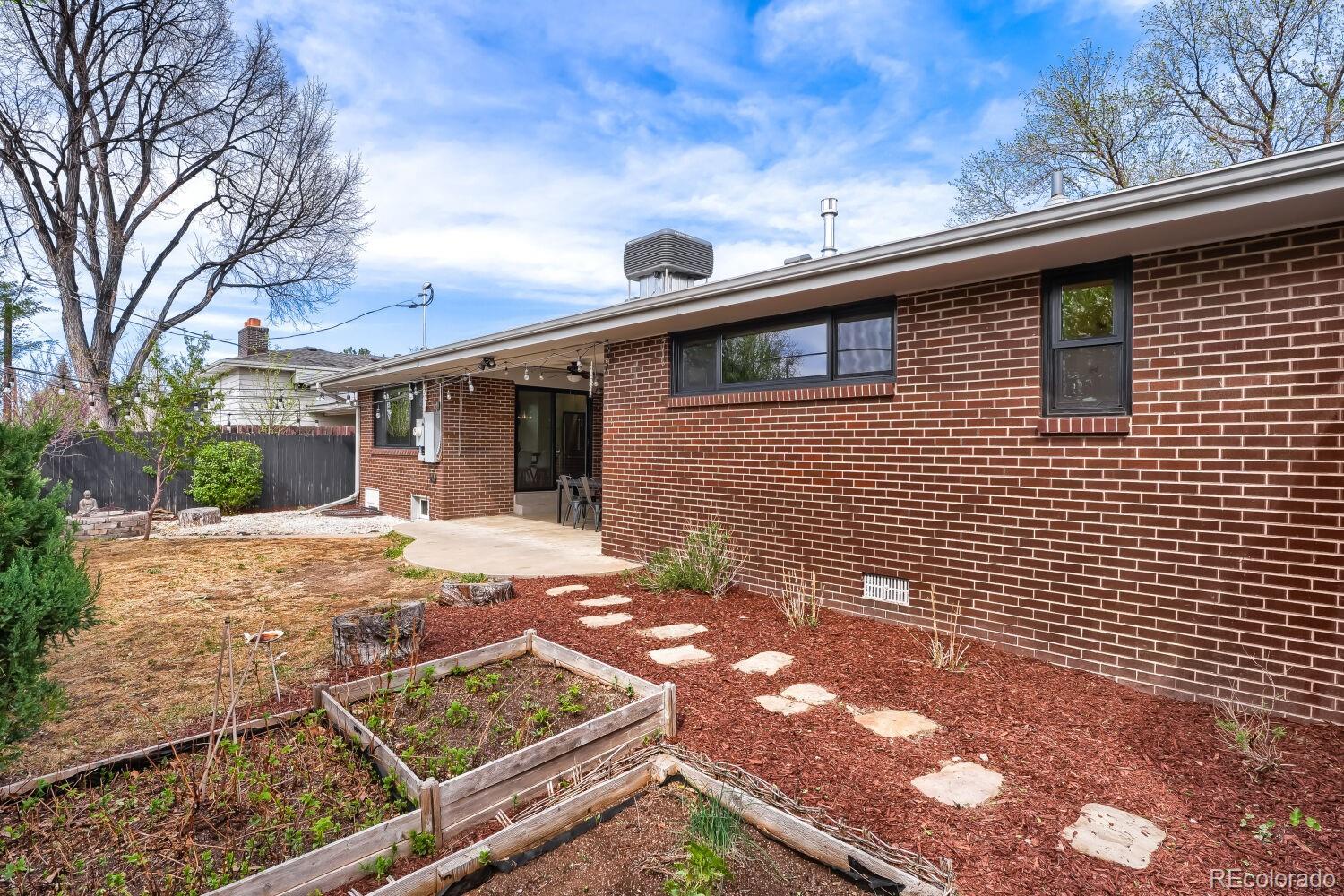 MLS Image #27 for 505 s magnolia lane,denver, Colorado