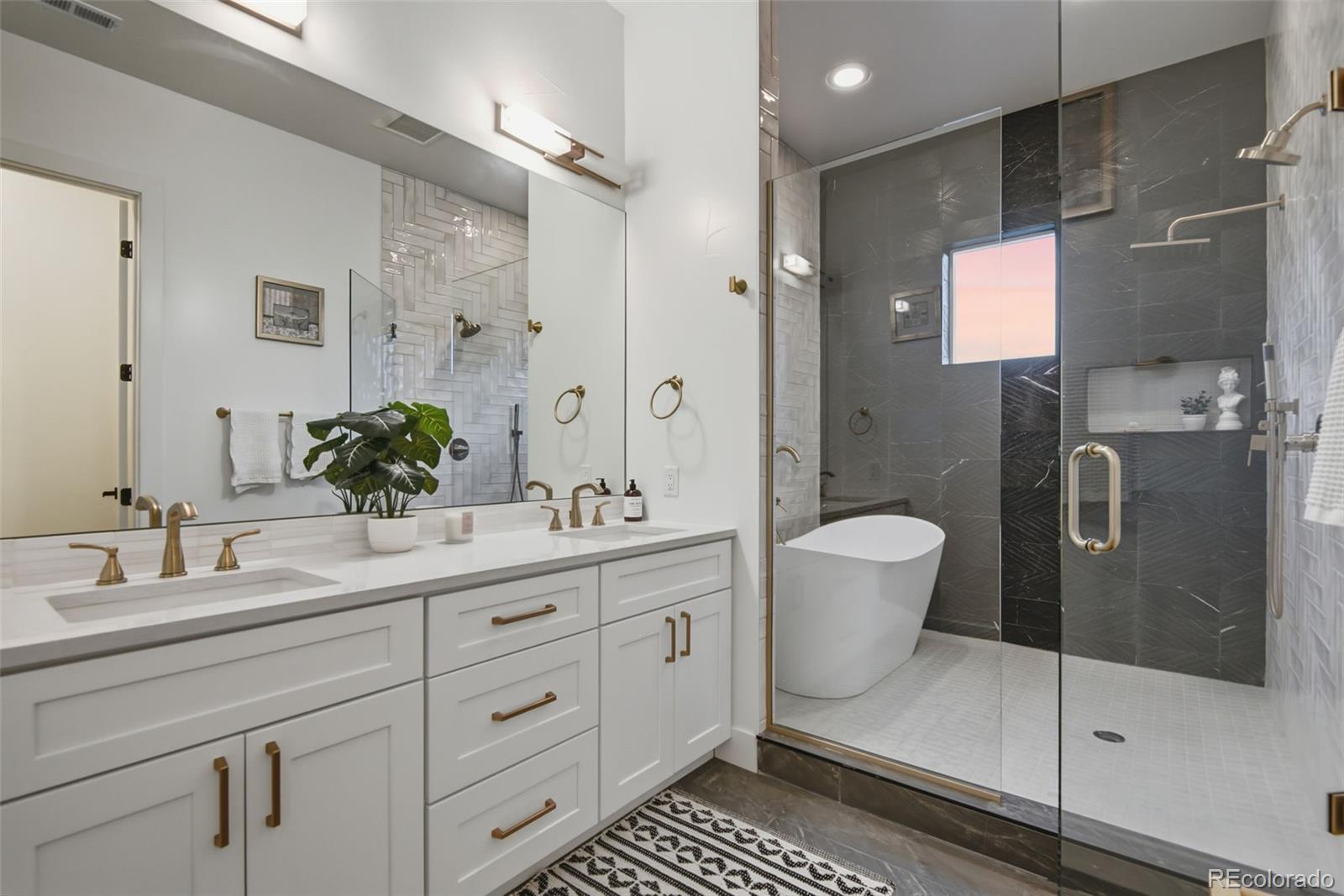 MLS Image #14 for 8230 w tennessee court,lakewood, Colorado