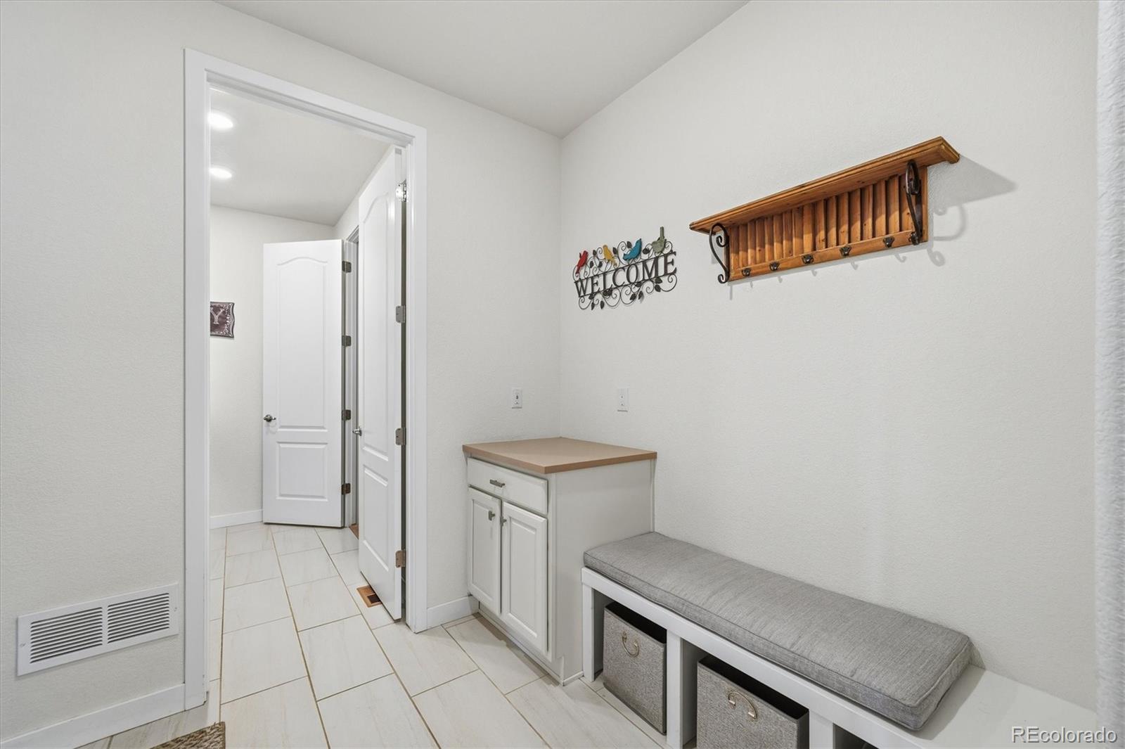 MLS Image #18 for 8105 s vandriver way,aurora, Colorado