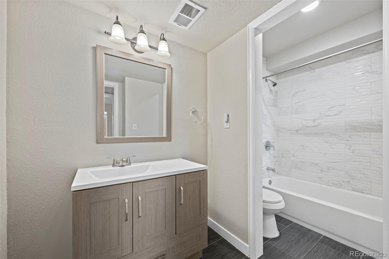 MLS Image #16 for 3539 s fairplay way 10,aurora, Colorado