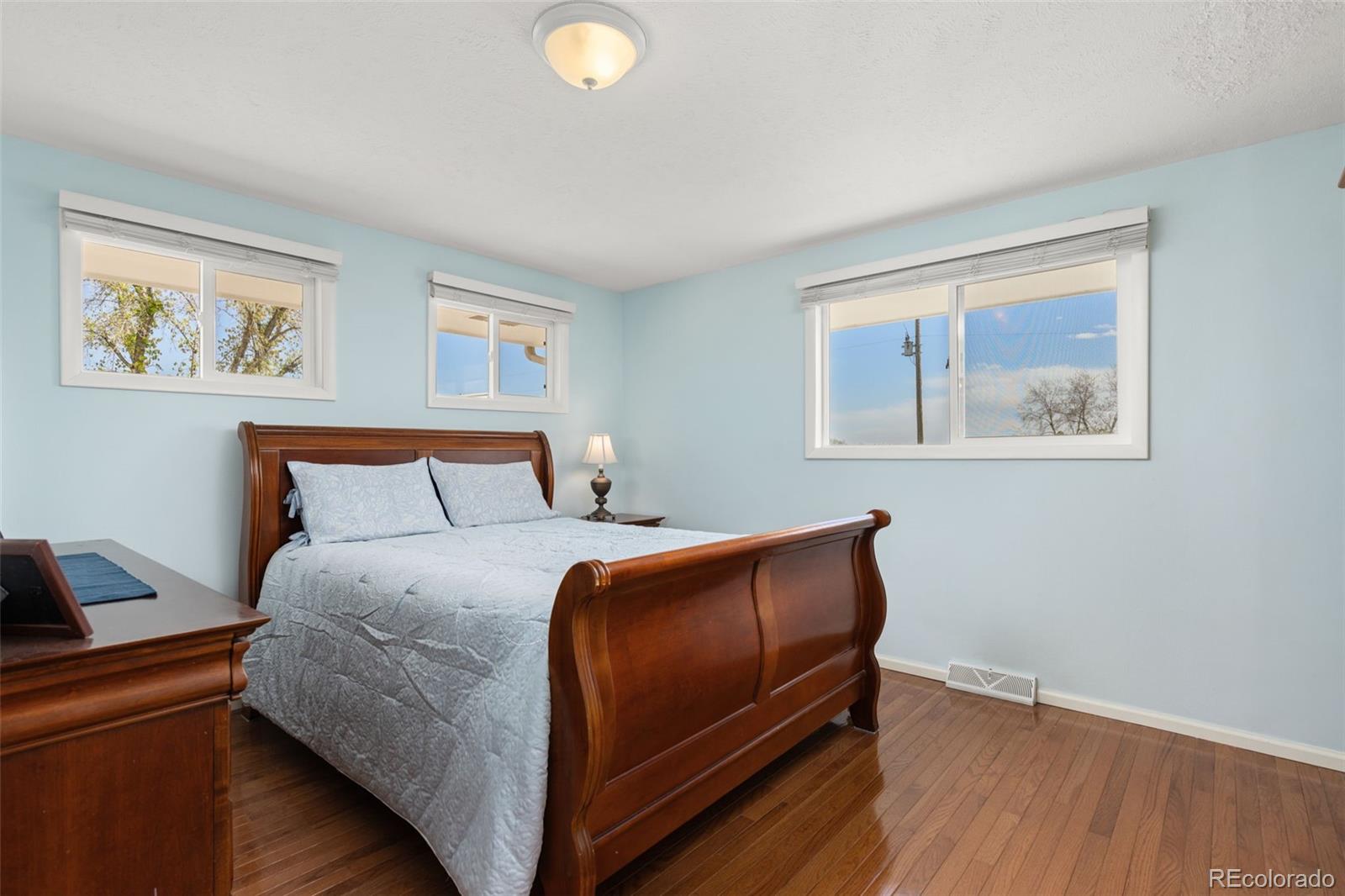 MLS Image #11 for 218  bothun road,berthoud, Colorado