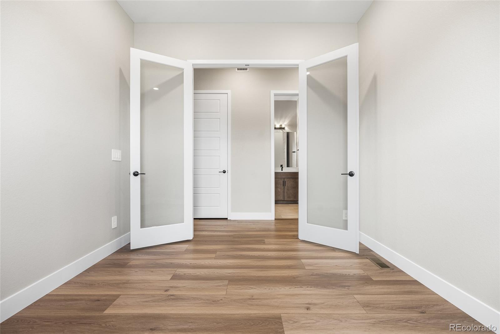 MLS Image #22 for 8811 s quemoy street,aurora, Colorado