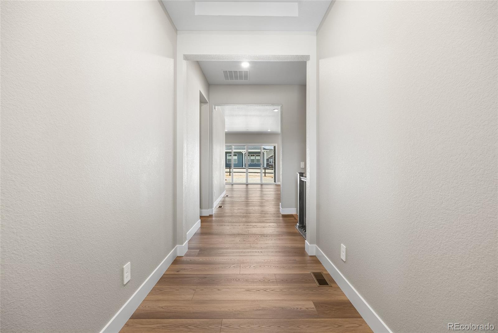 MLS Image #4 for 8811 s quemoy street,aurora, Colorado