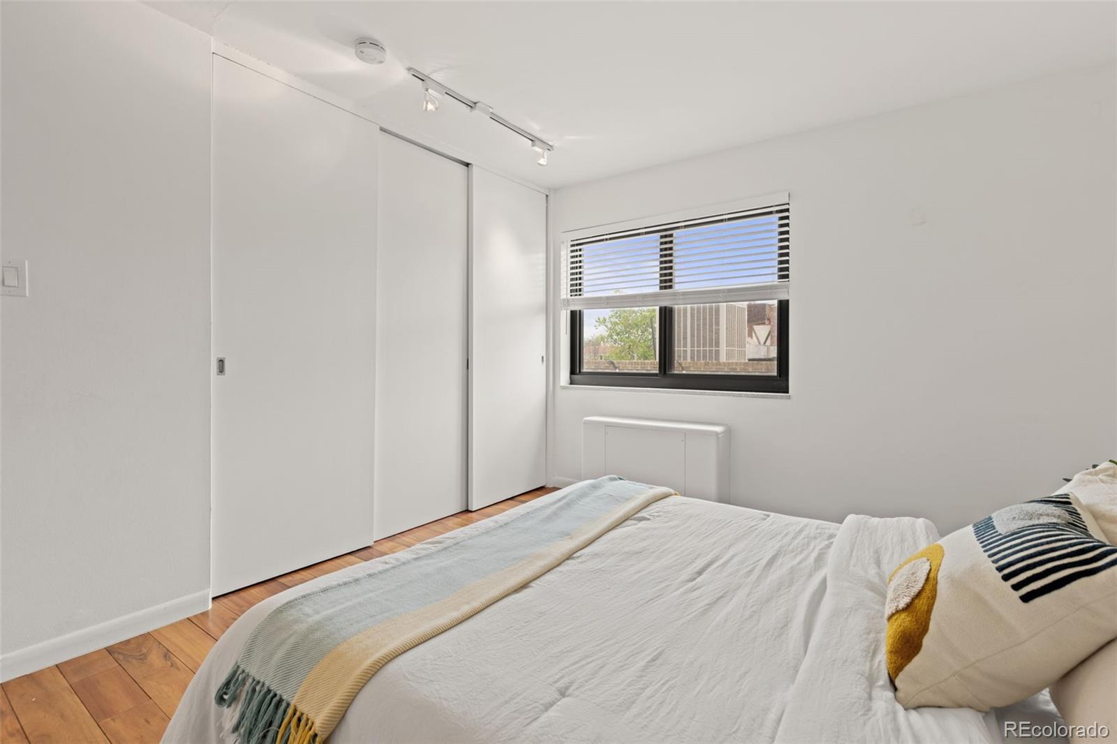 MLS Image #16 for 1050 n corona street 302,denver, Colorado