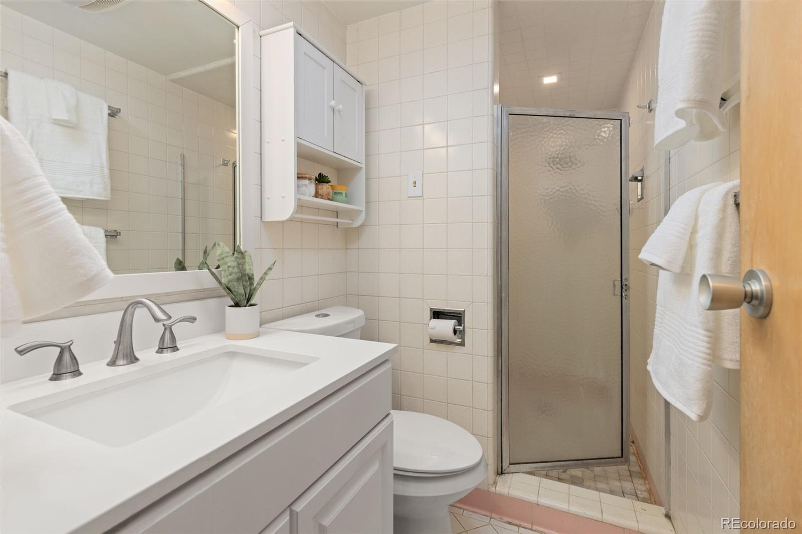 MLS Image #17 for 1050 n corona street 302,denver, Colorado