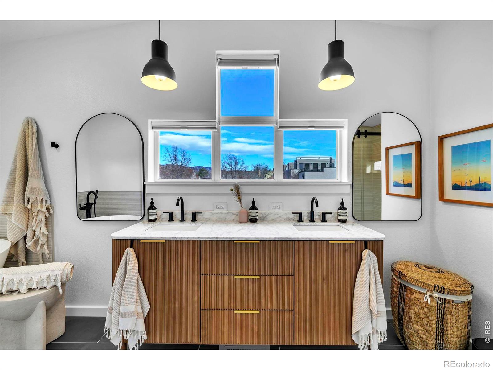 MLS Image #15 for 2040  pearl street,boulder, Colorado