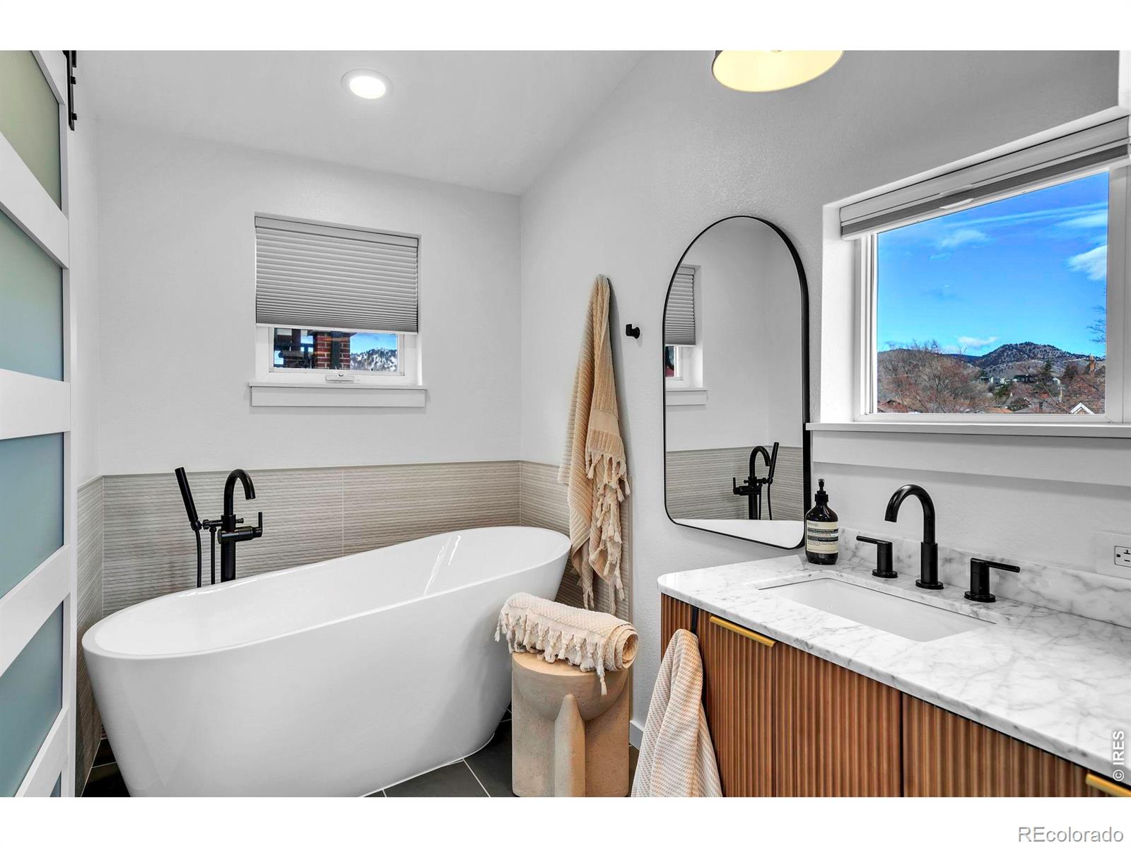 MLS Image #16 for 2040  pearl street,boulder, Colorado