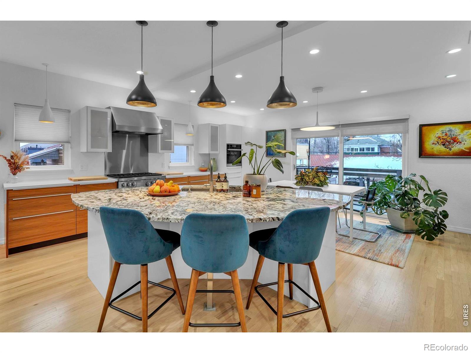 MLS Image #4 for 2040  pearl street,boulder, Colorado