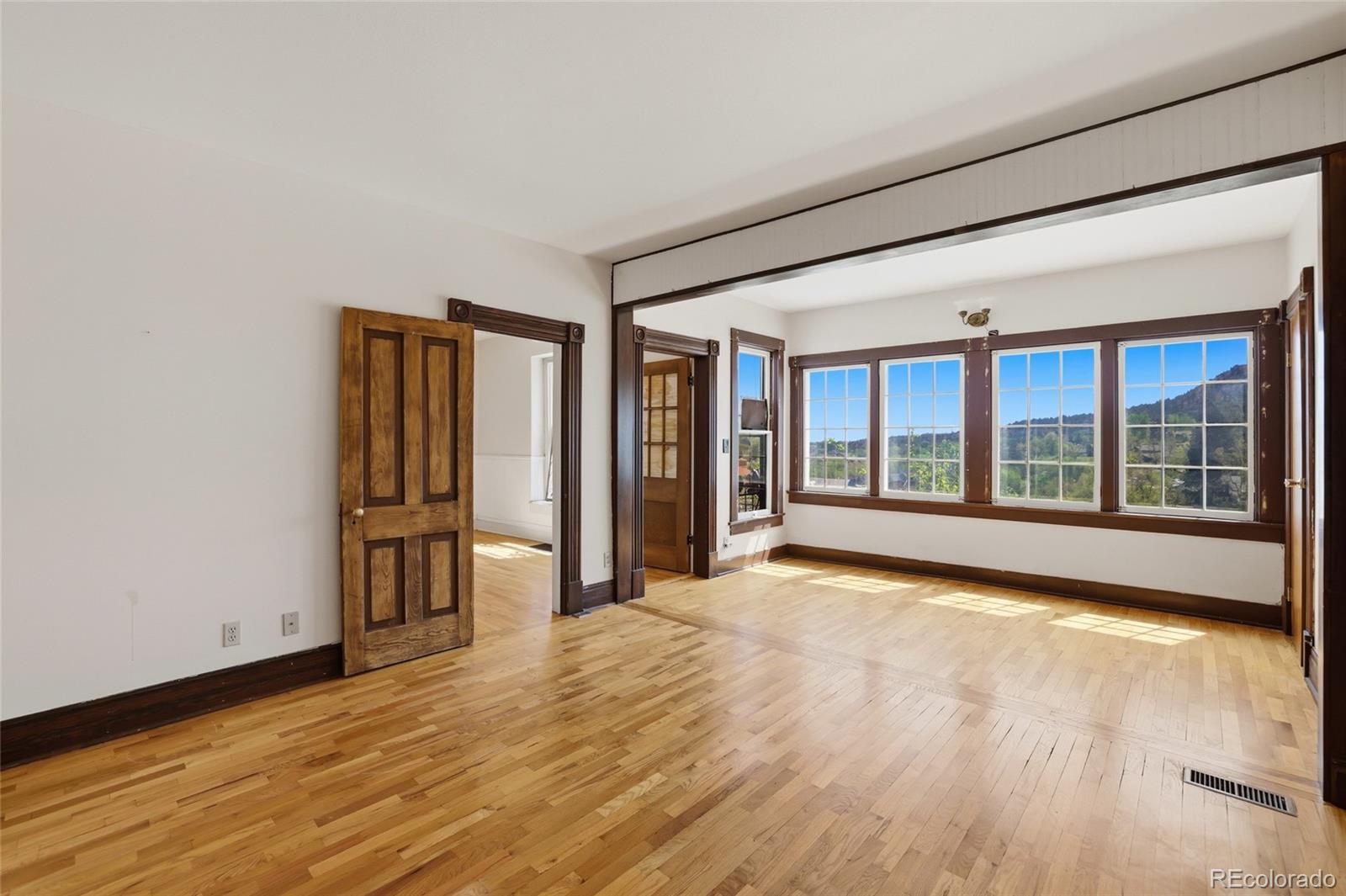 MLS Image #18 for 106  waltham avenue,manitou springs, Colorado
