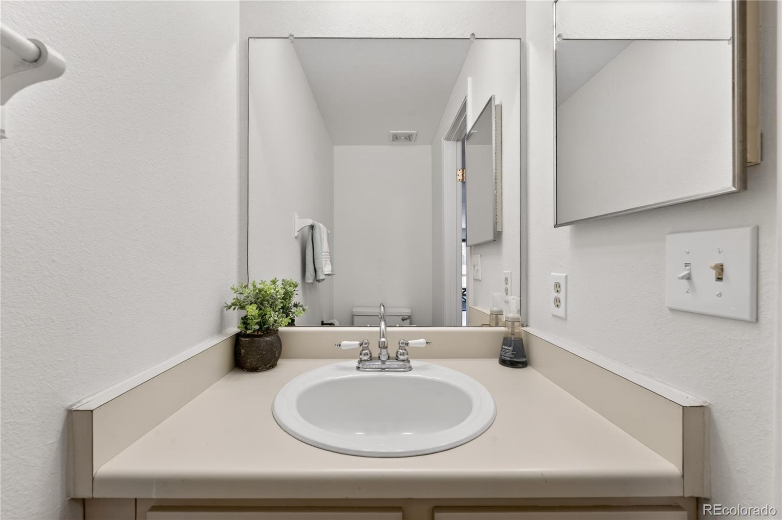 MLS Image #17 for 3596 s depew street,denver, Colorado