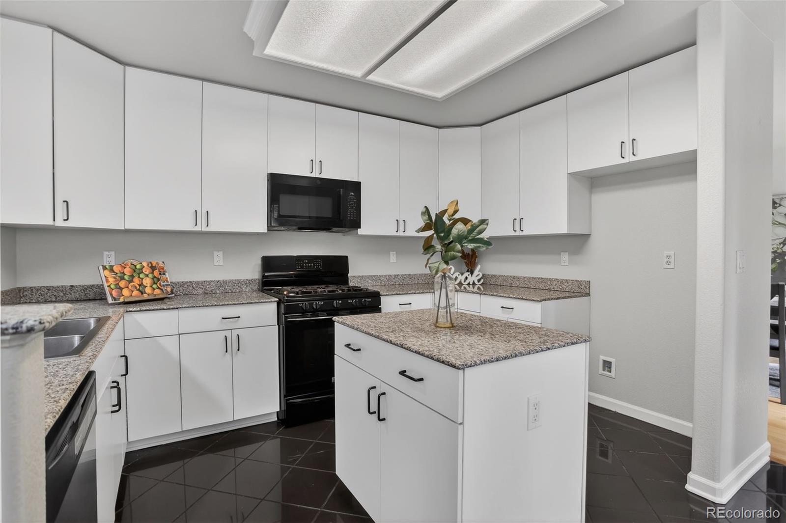 MLS Image #10 for 5156 e weaver drive,centennial, Colorado