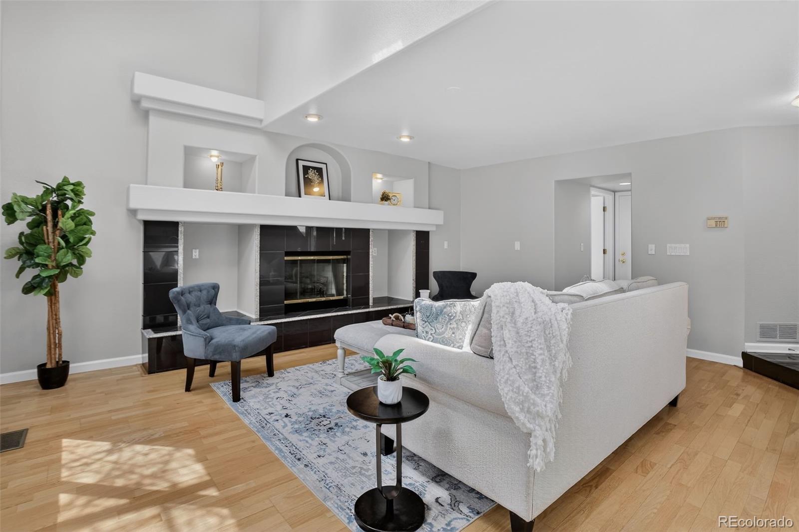 MLS Image #3 for 5156 e weaver drive,centennial, Colorado