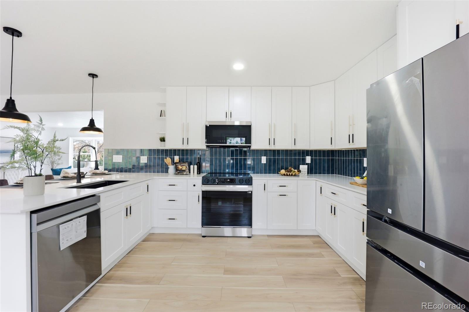 MLS Image #13 for 2900 s golden way,denver, Colorado