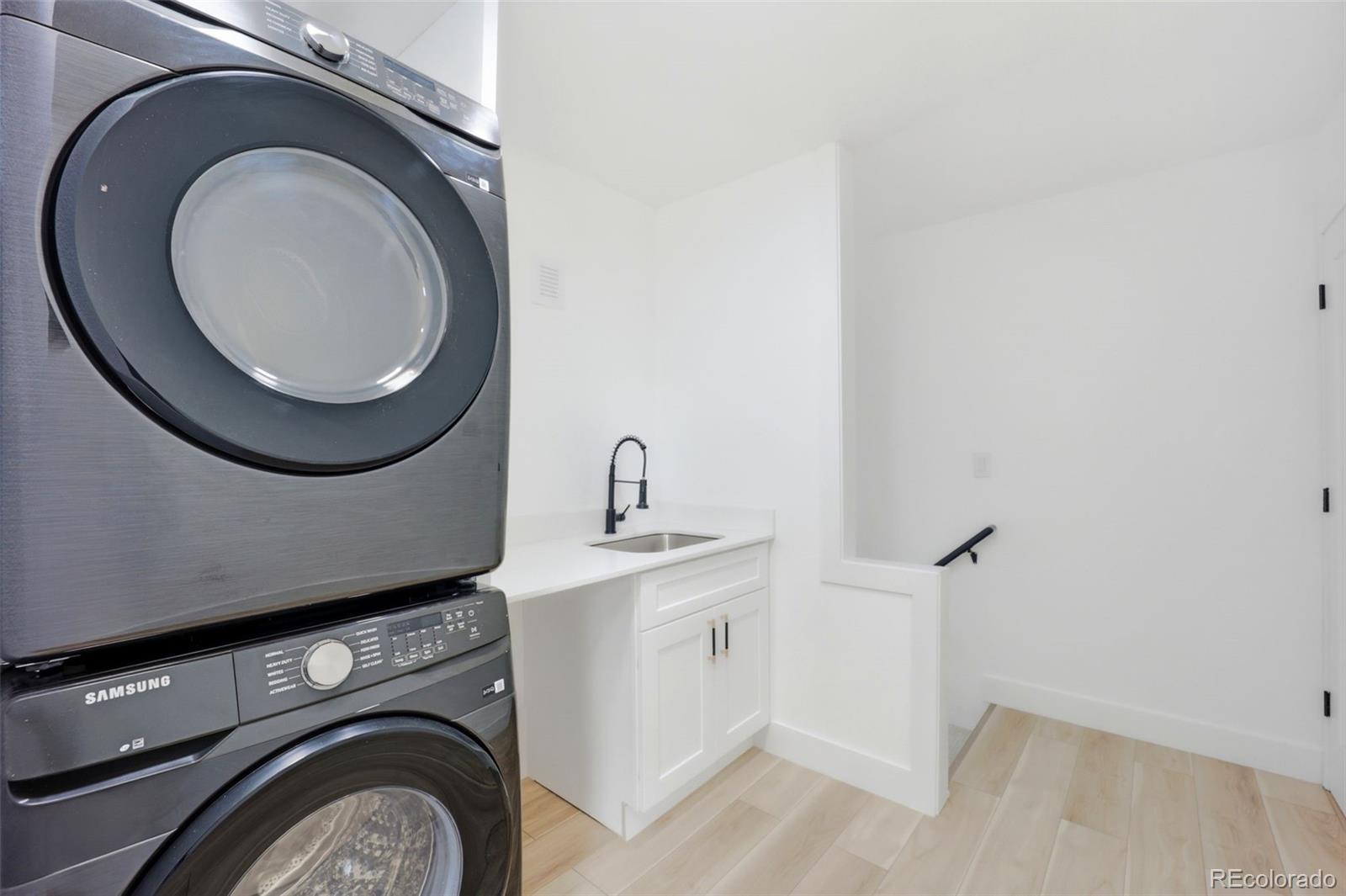 MLS Image #16 for 2900 s golden way,denver, Colorado