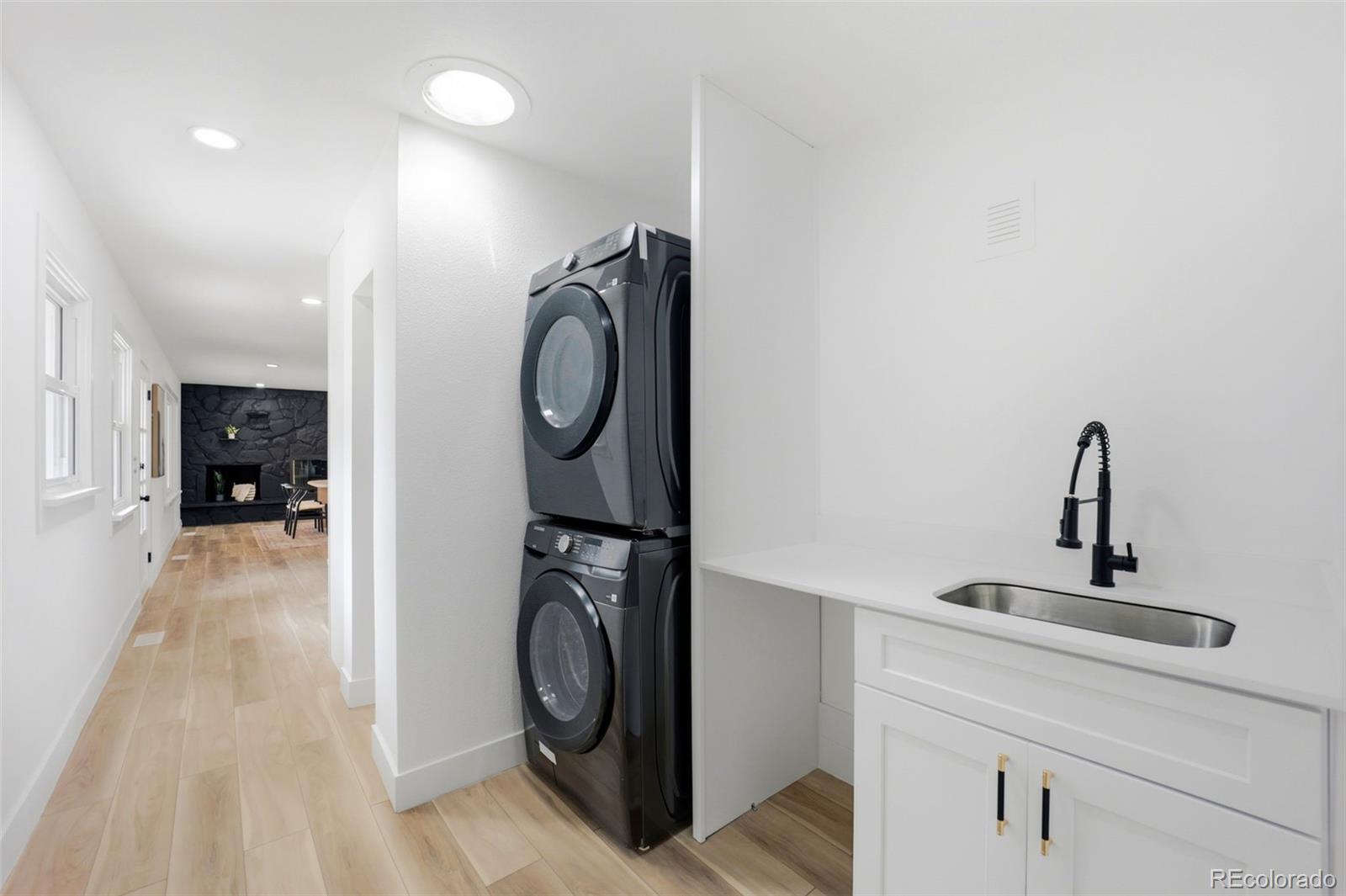 MLS Image #17 for 2900 s golden way,denver, Colorado