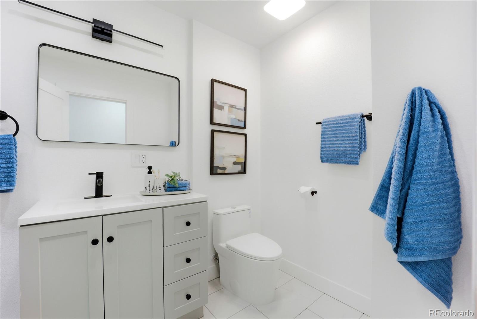 MLS Image #19 for 2900 s golden way,denver, Colorado