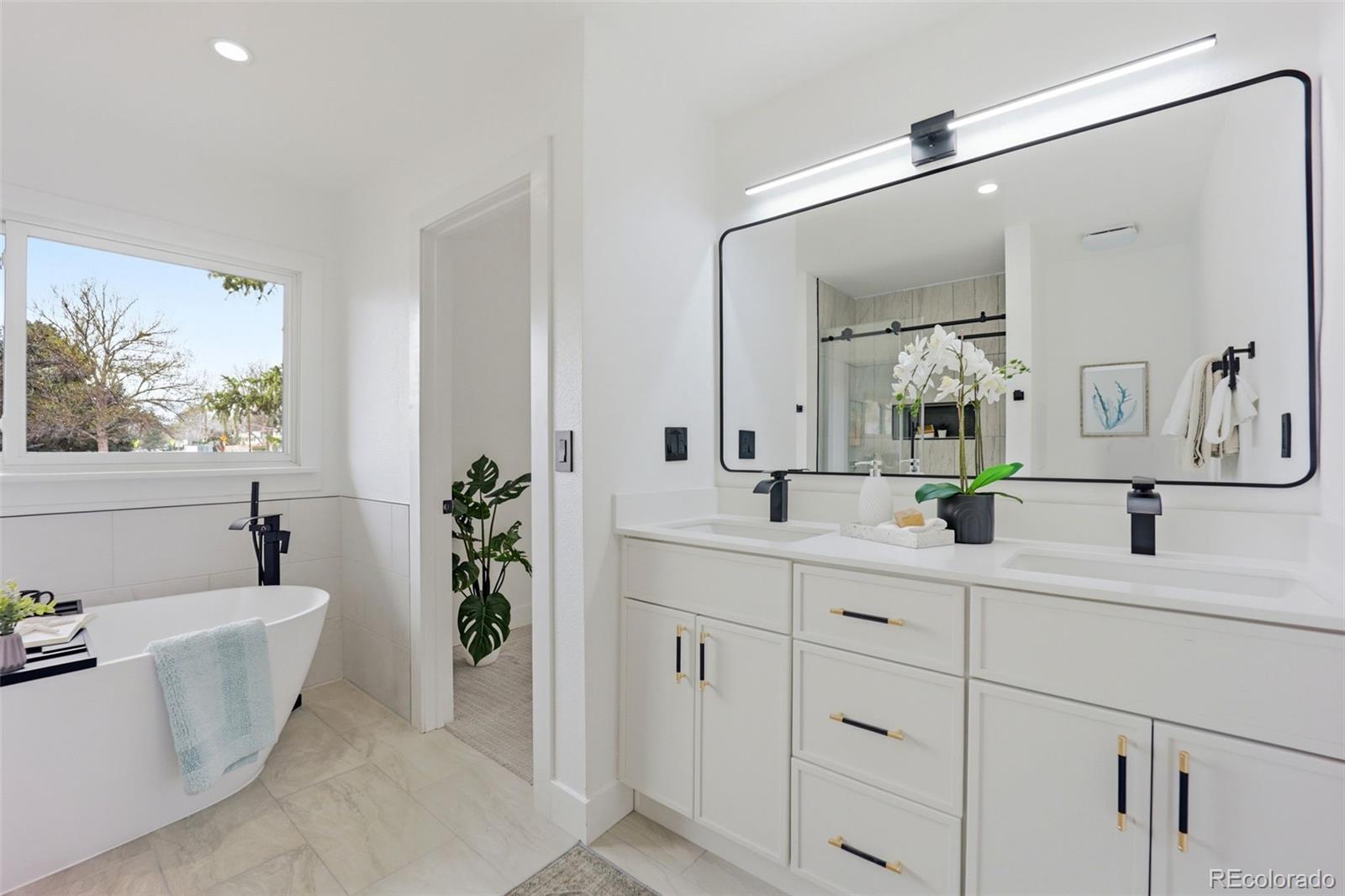 MLS Image #27 for 2900 s golden way,denver, Colorado