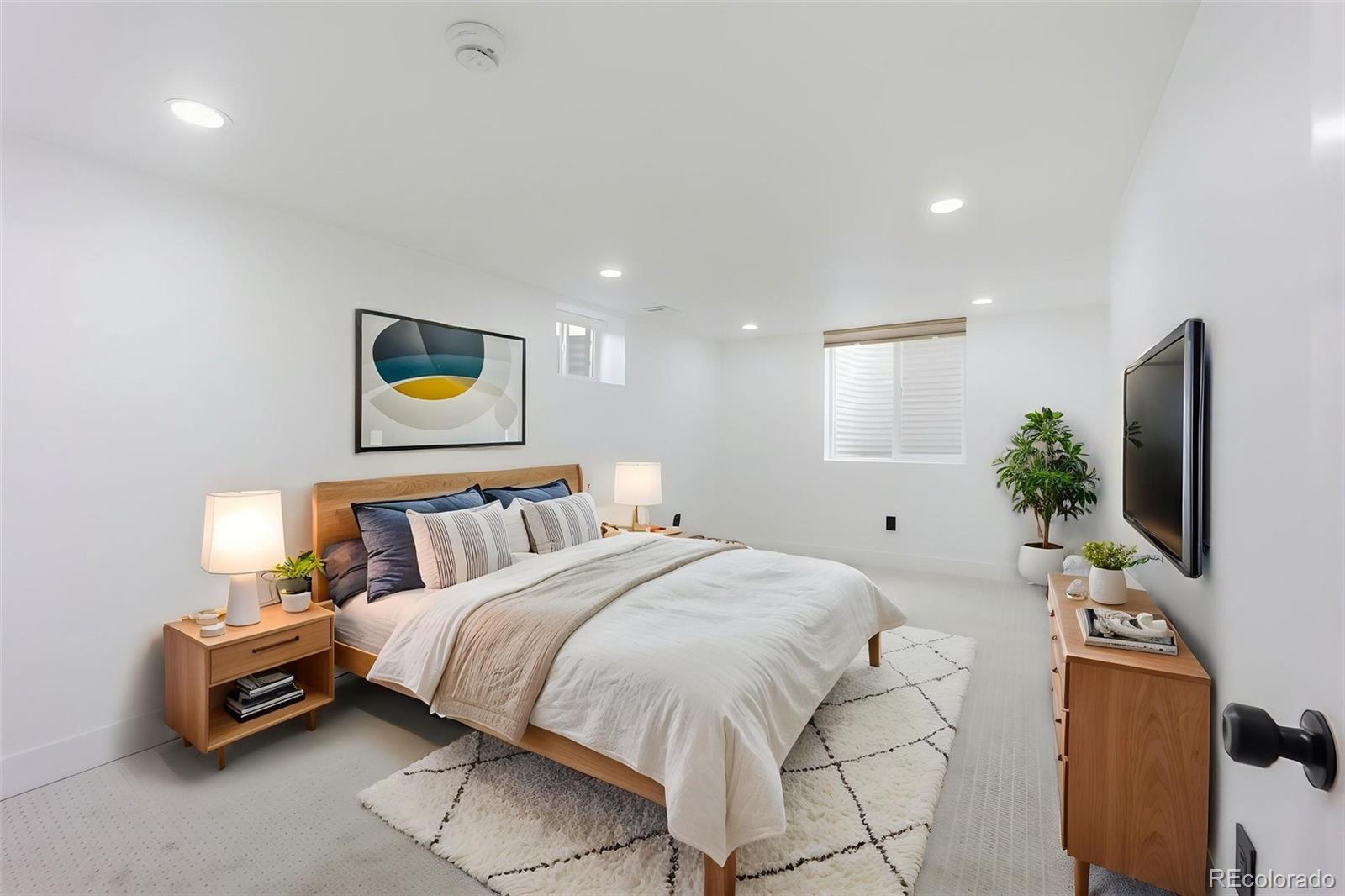 MLS Image #37 for 2900 s golden way,denver, Colorado