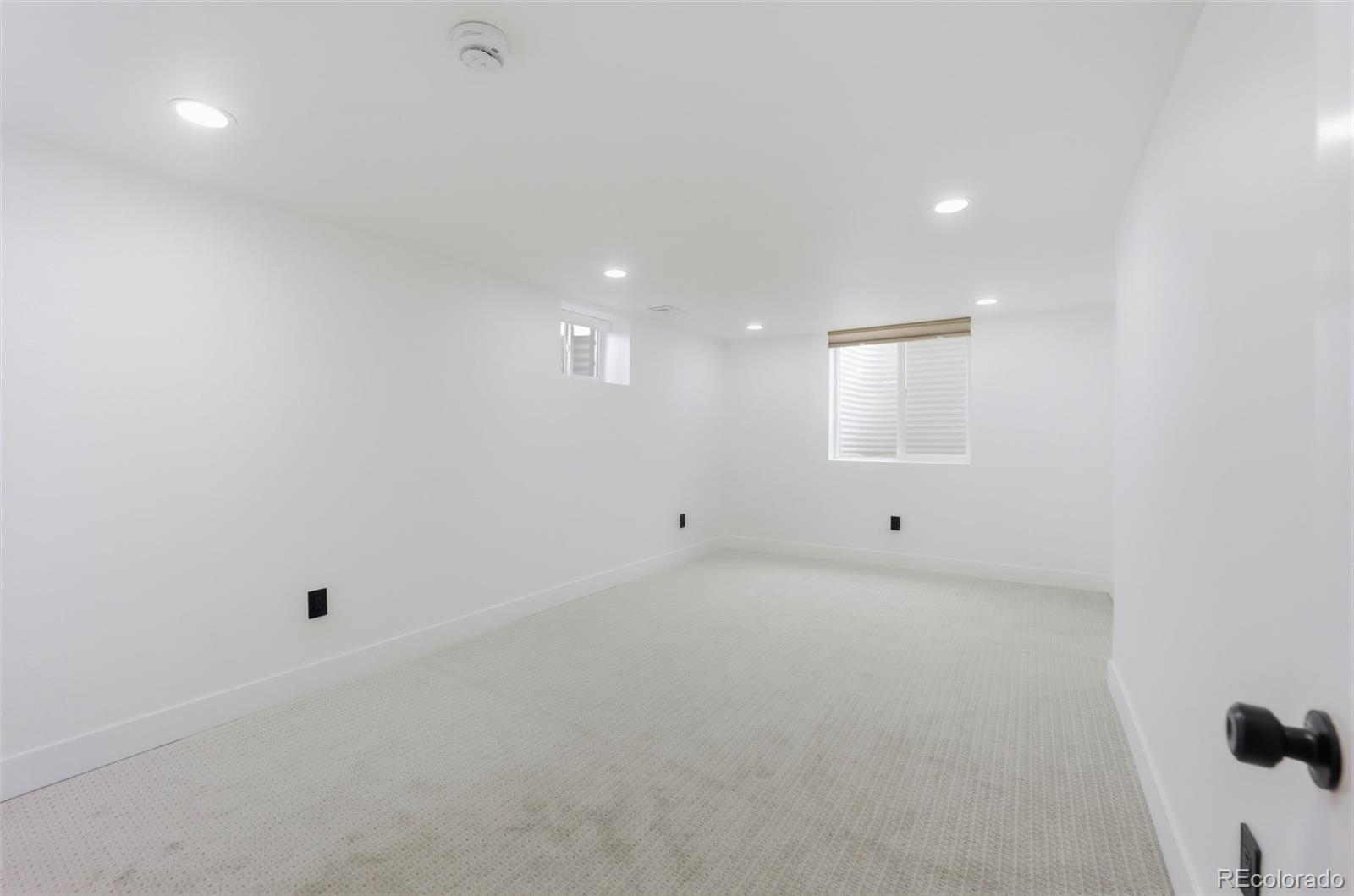 MLS Image #38 for 2900 s golden way,denver, Colorado