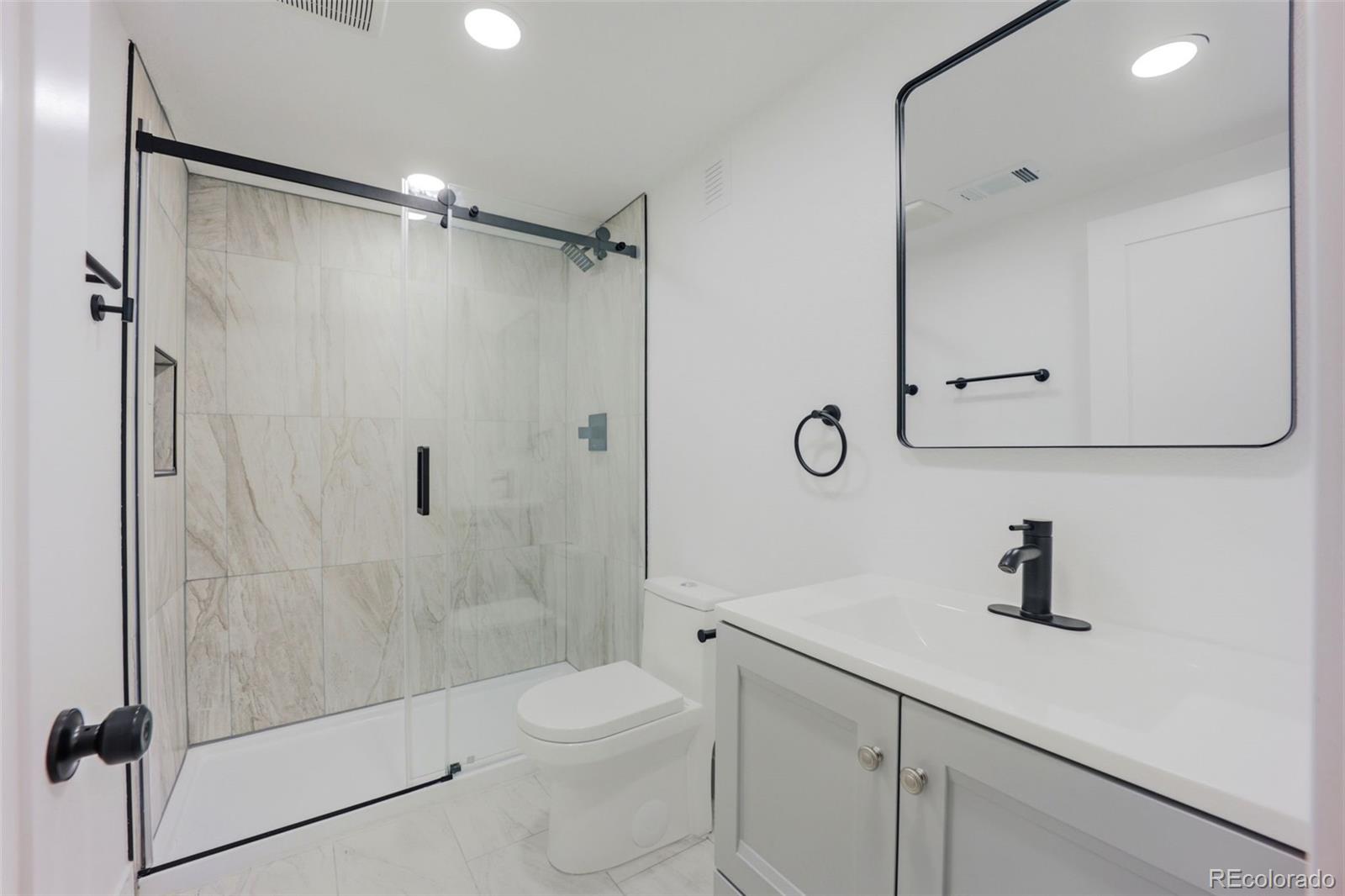 MLS Image #44 for 2900 s golden way,denver, Colorado