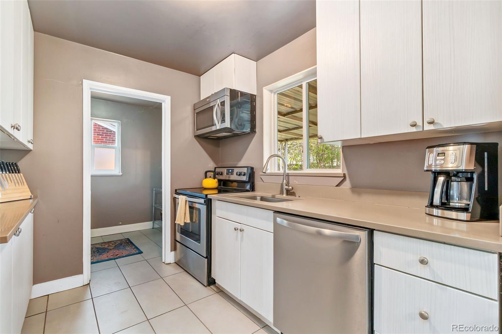 MLS Image #4 for 1155  kearney street,denver, Colorado