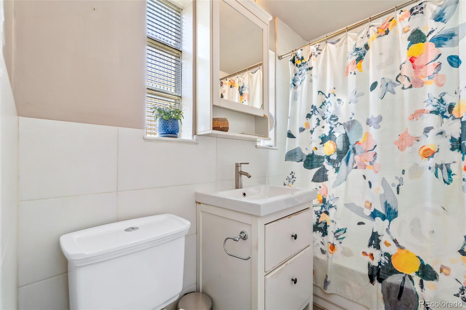 MLS Image #7 for 1155  kearney street,denver, Colorado