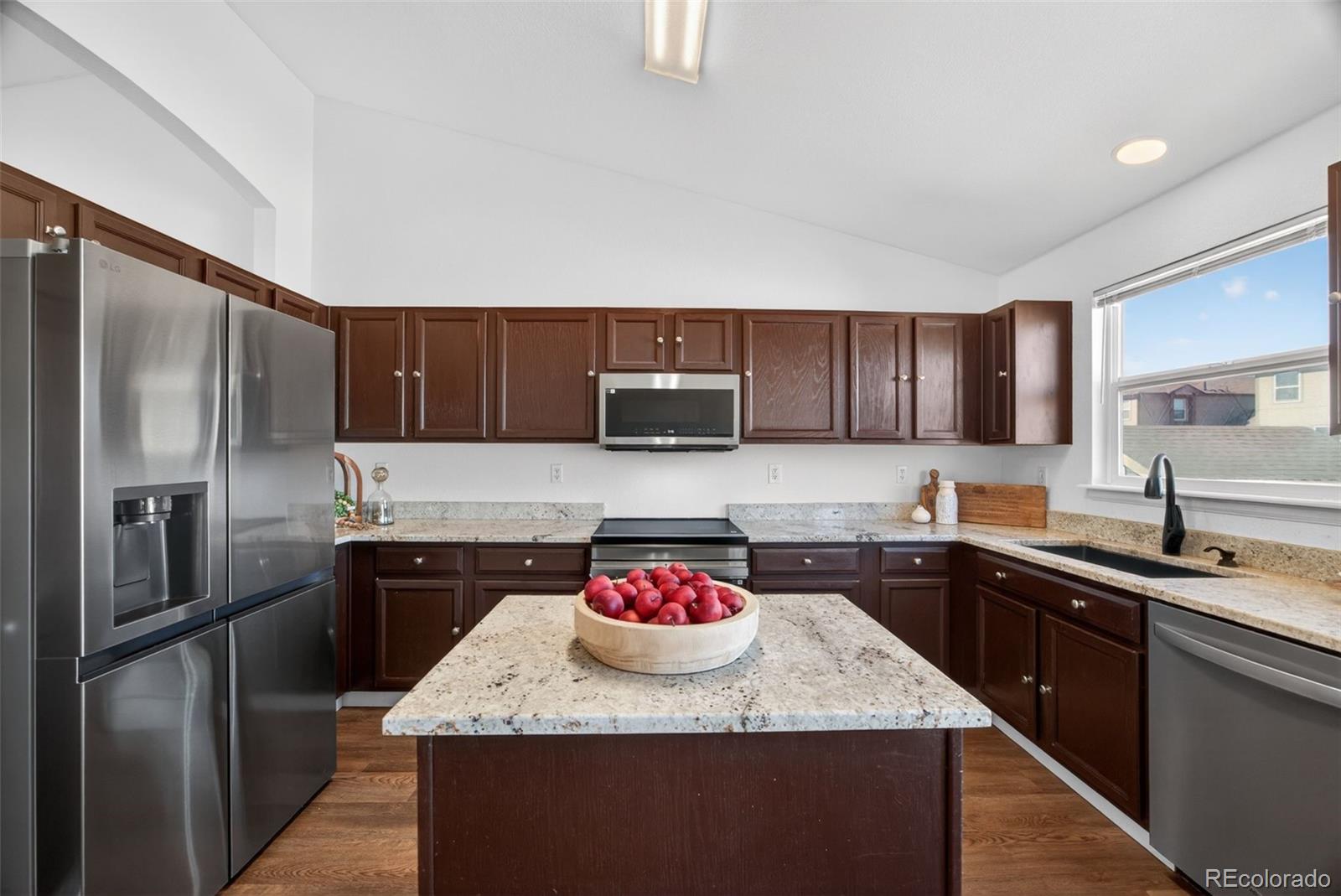 MLS Image #5 for 10481  tucson street,commerce city, Colorado