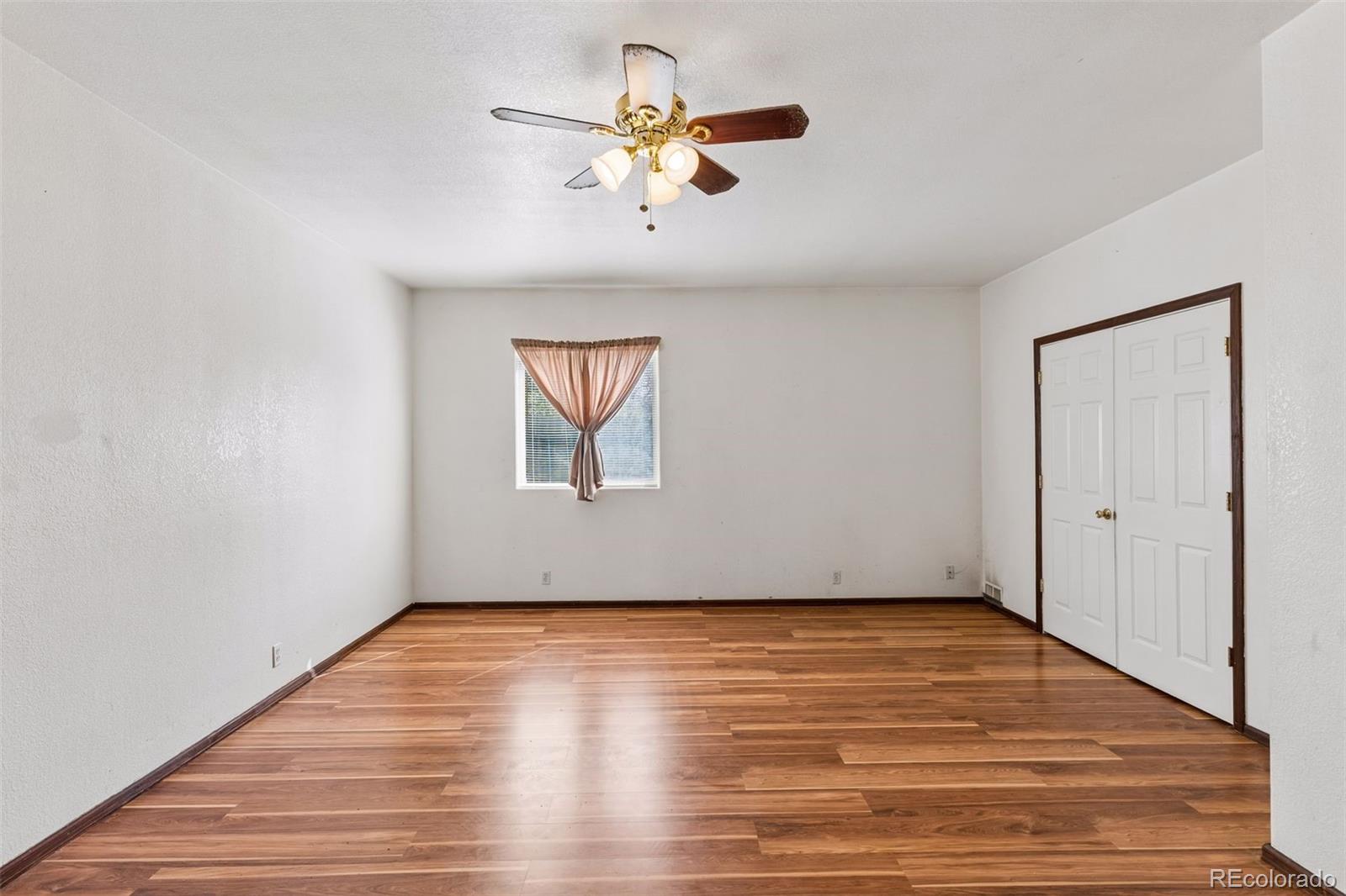 MLS Image #11 for 1631 w hoye place,denver, Colorado