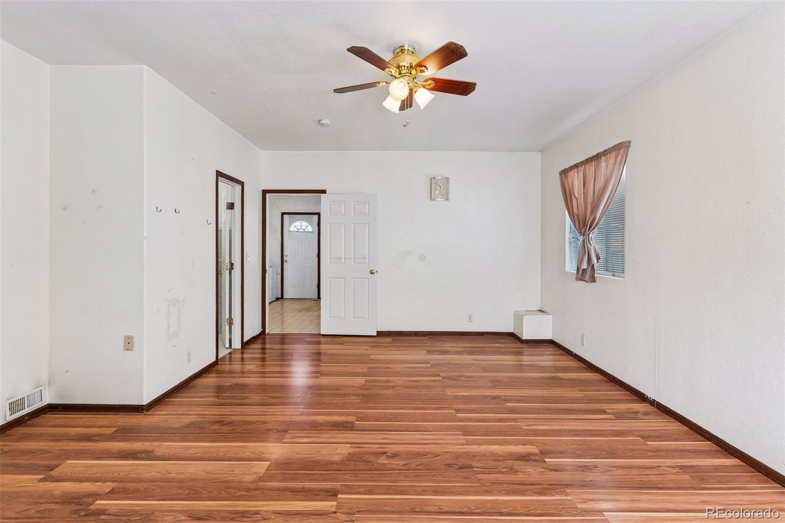MLS Image #13 for 1631 w hoye place,denver, Colorado