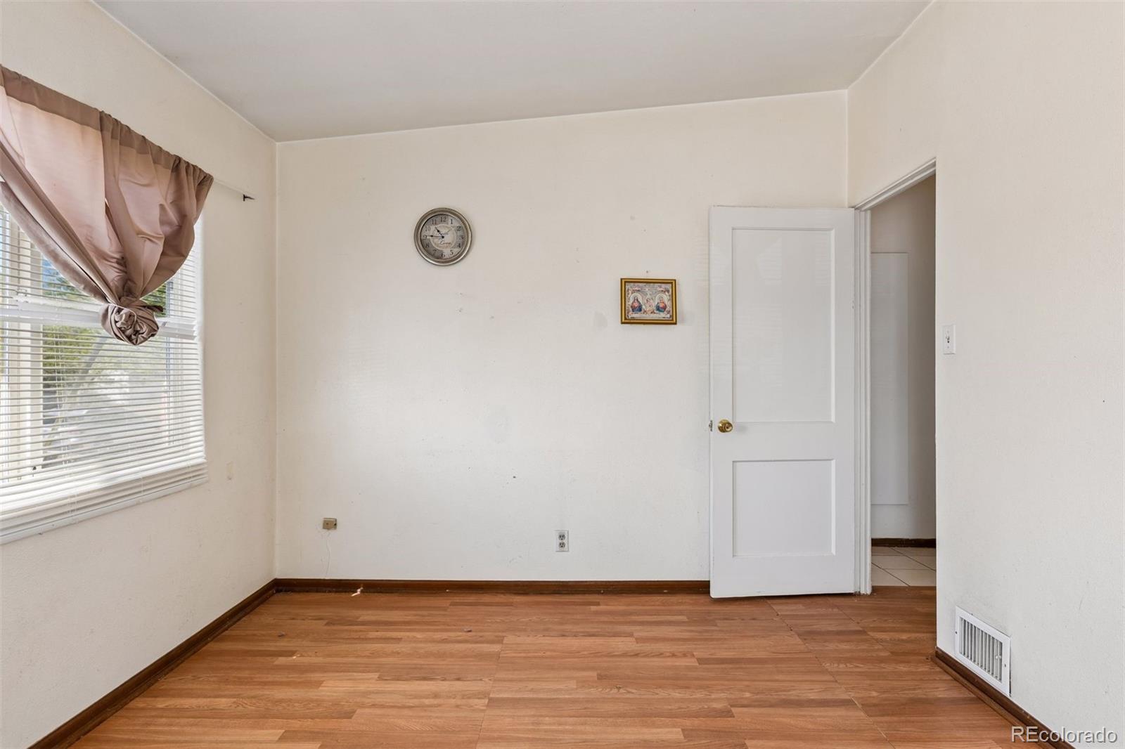 MLS Image #18 for 1631 w hoye place,denver, Colorado