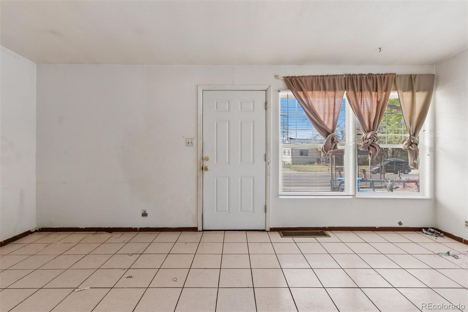 MLS Image #3 for 1631 w hoye place,denver, Colorado