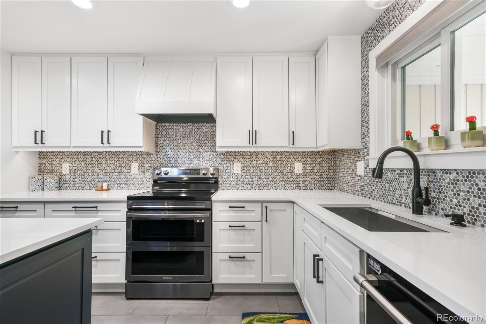 MLS Image #6 for 2115  union drive,lakewood, Colorado